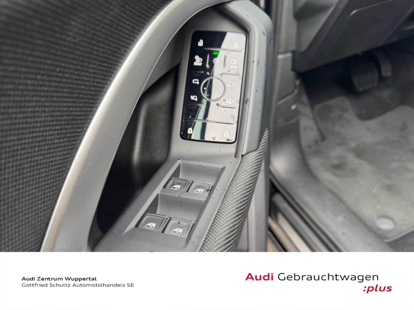Bild über Audi Q5 SUV TFSI 150 kW S tronic - für weitere Informationen kontaktieren Sie den Audi Partner