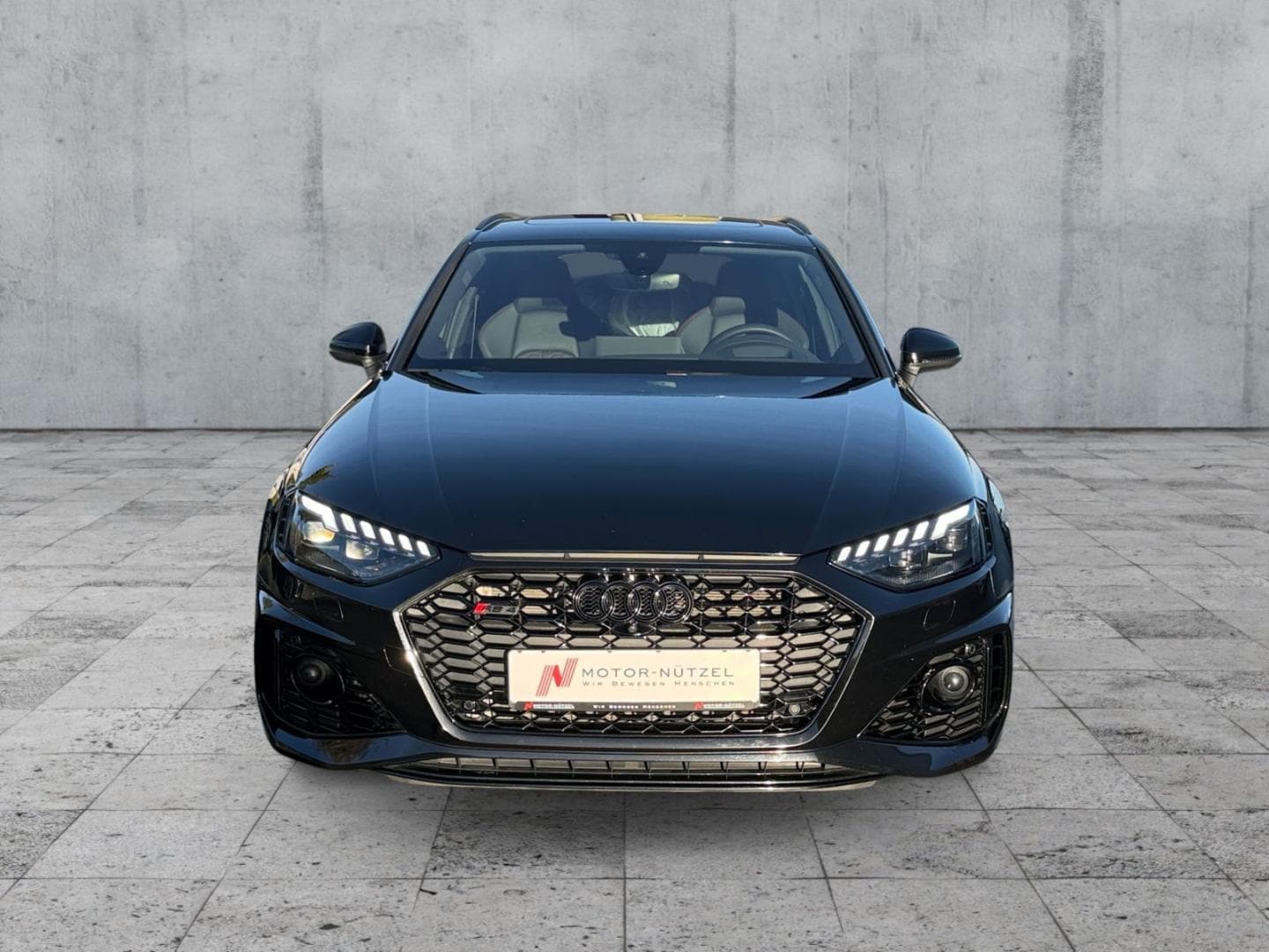Bild über Audi RS 4 Avant TFSI quattro tiptronic - für weitere Informationen kontaktieren Sie den Audi Partner