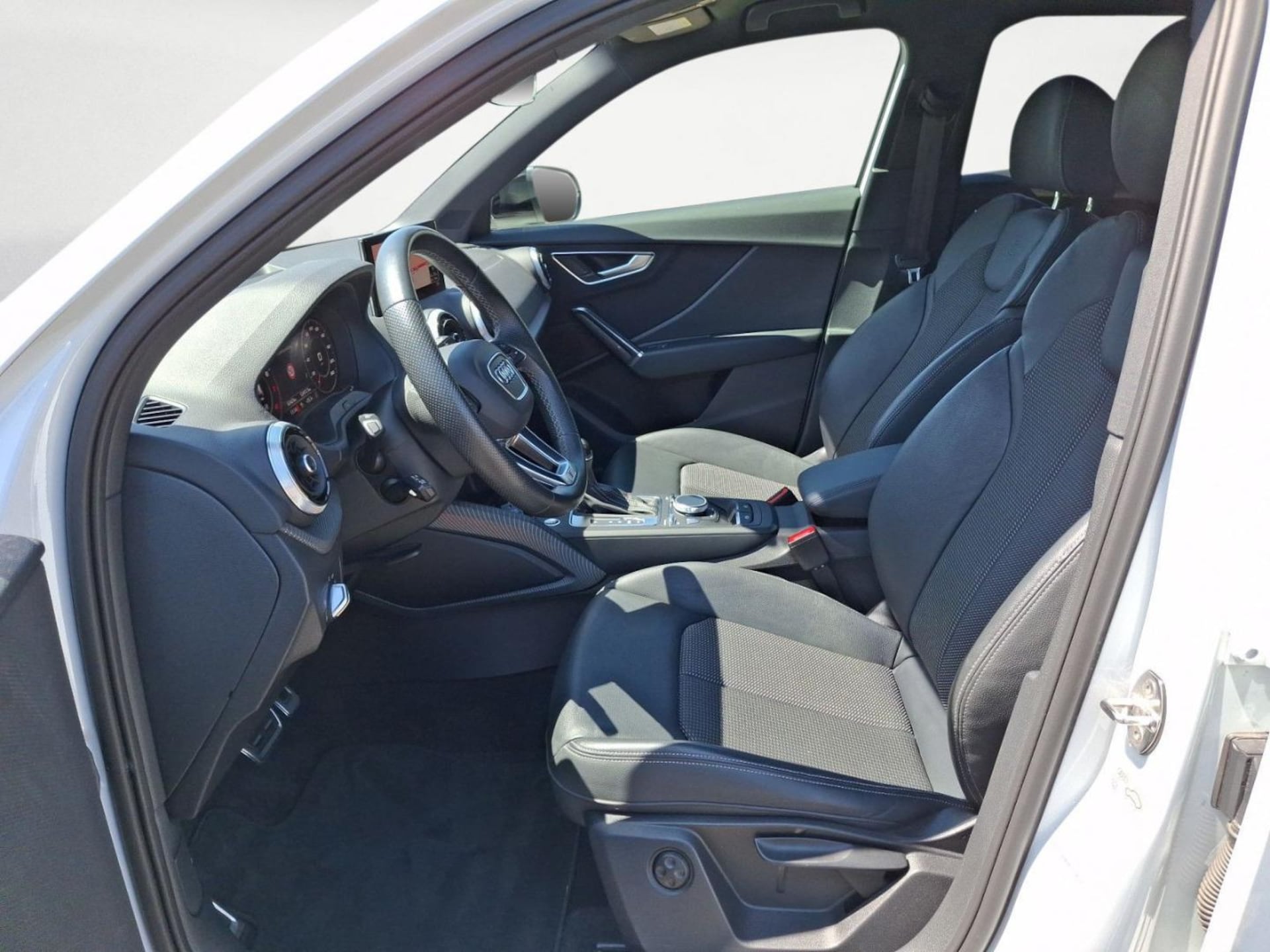 Audi Q2 S line