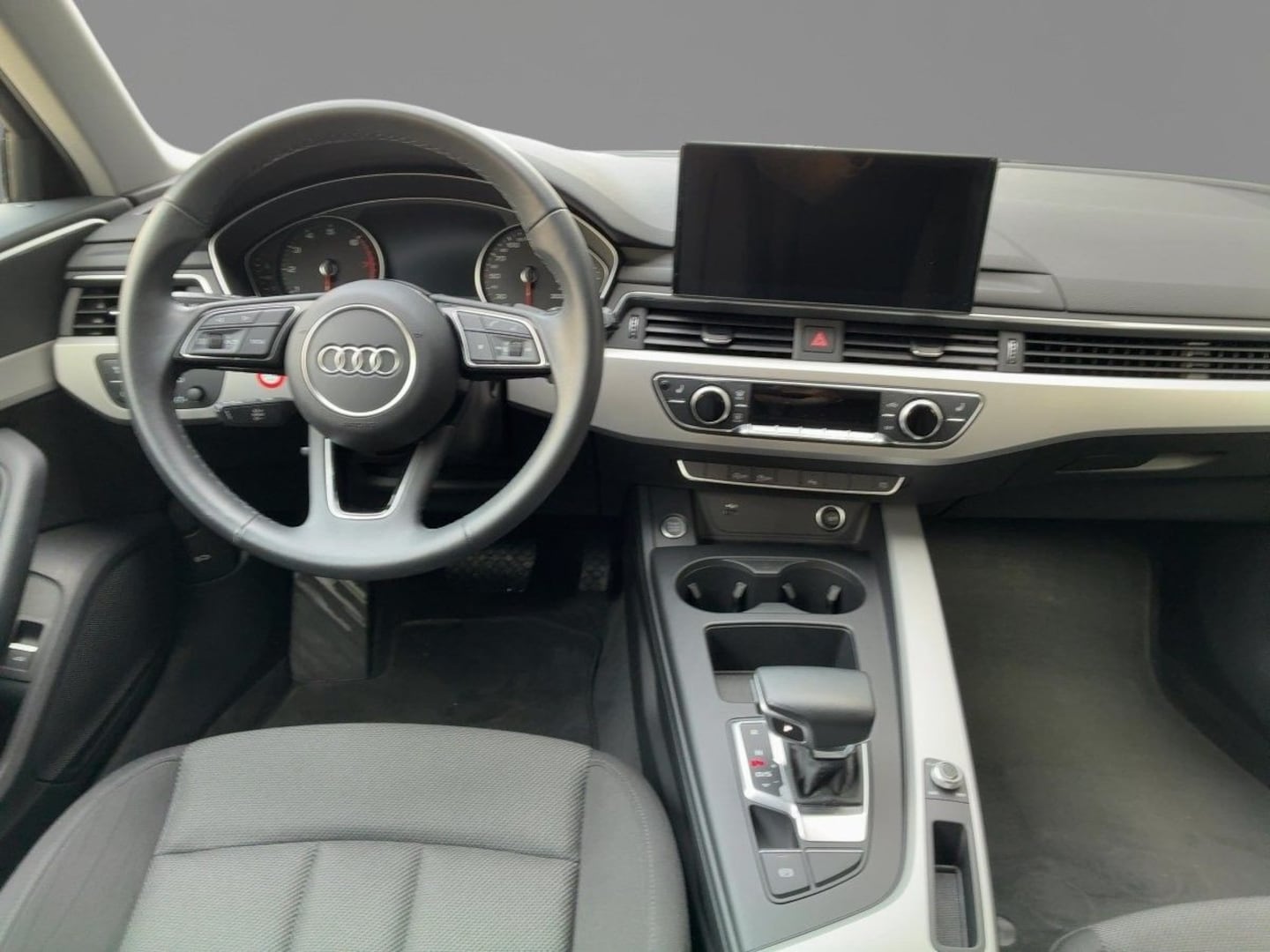Bild über Audi A4 Avant 35 TFSI S tronic - für weitere Informationen kontaktieren Sie den Audi Partner
