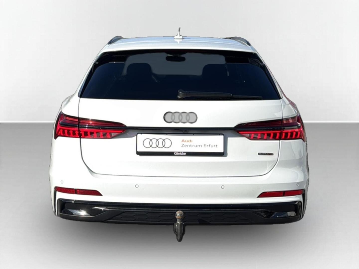 Bild über Audi A6 Avant TFSI e S line 55 TFSI e quattro S tronic - für weitere Informationen kontaktieren Sie den Audi Partner