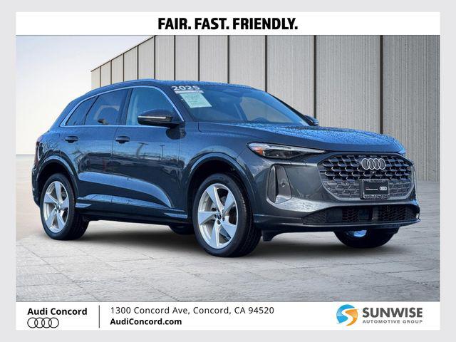 2025 Audi Q5 40 Premium Plus's photo