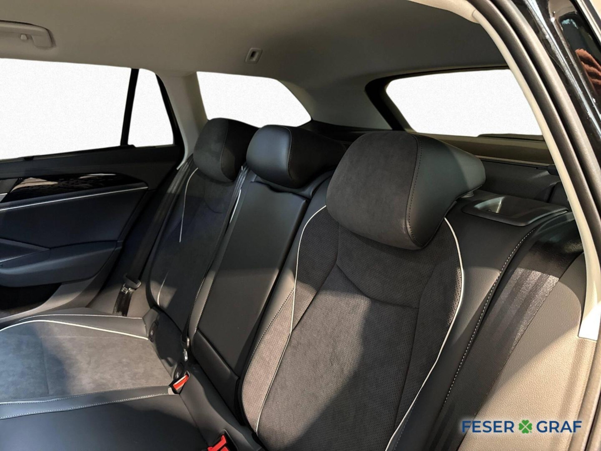 Volkswagen Passat Elegance