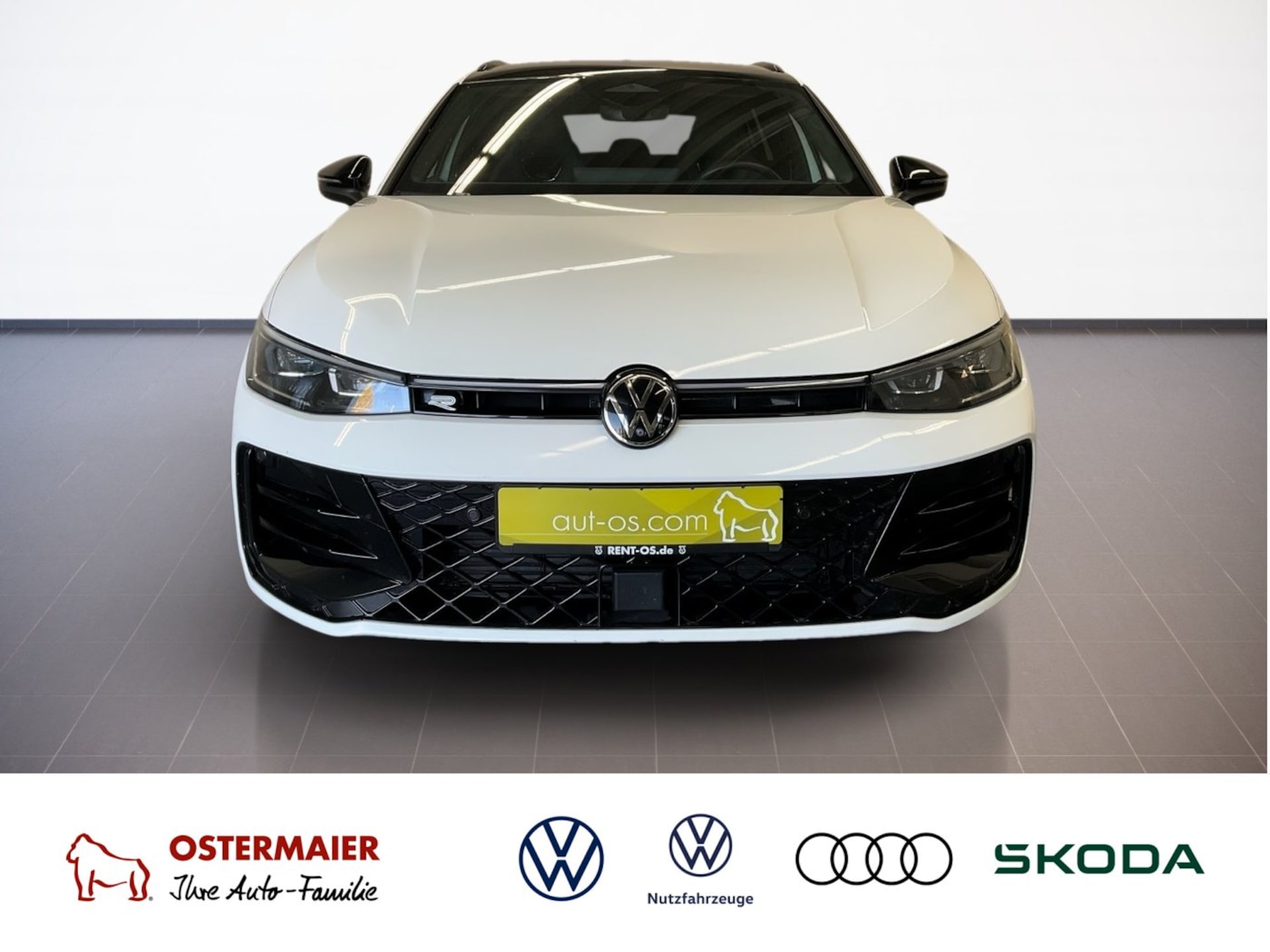 Volkswagen Passat — Volkswagen Passat R-LINE 2.0TDI 150PS DSG ACC.AHK.AREA-VIEW.NAVI.HUD.MATRIX.APP-C.LKRD-HZG