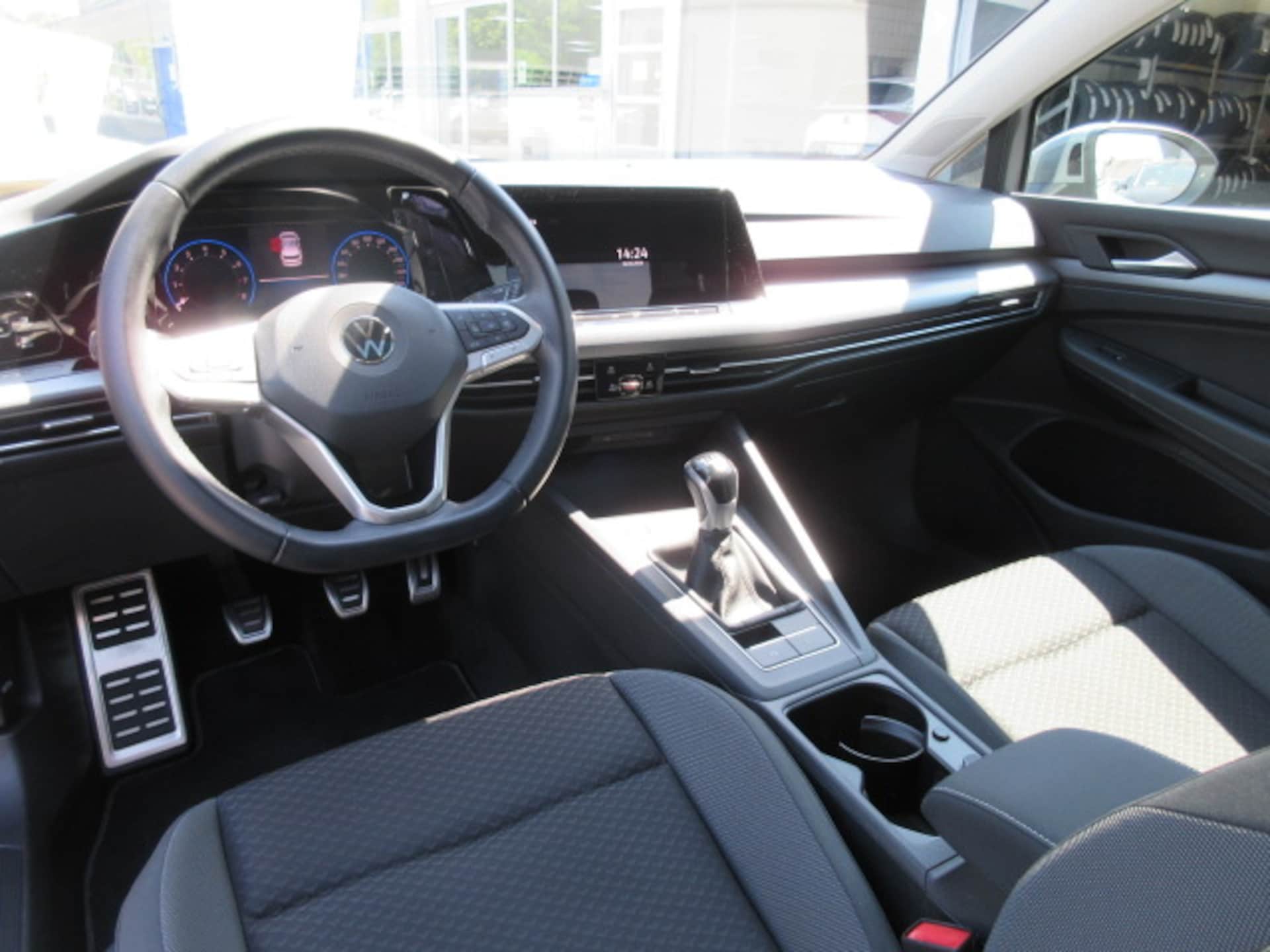 Volkswagen Golf Active