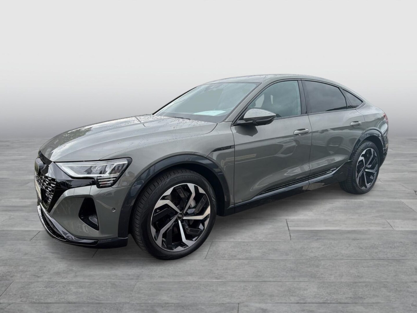 Audi Q8 Sportback e-tron – Bild 2