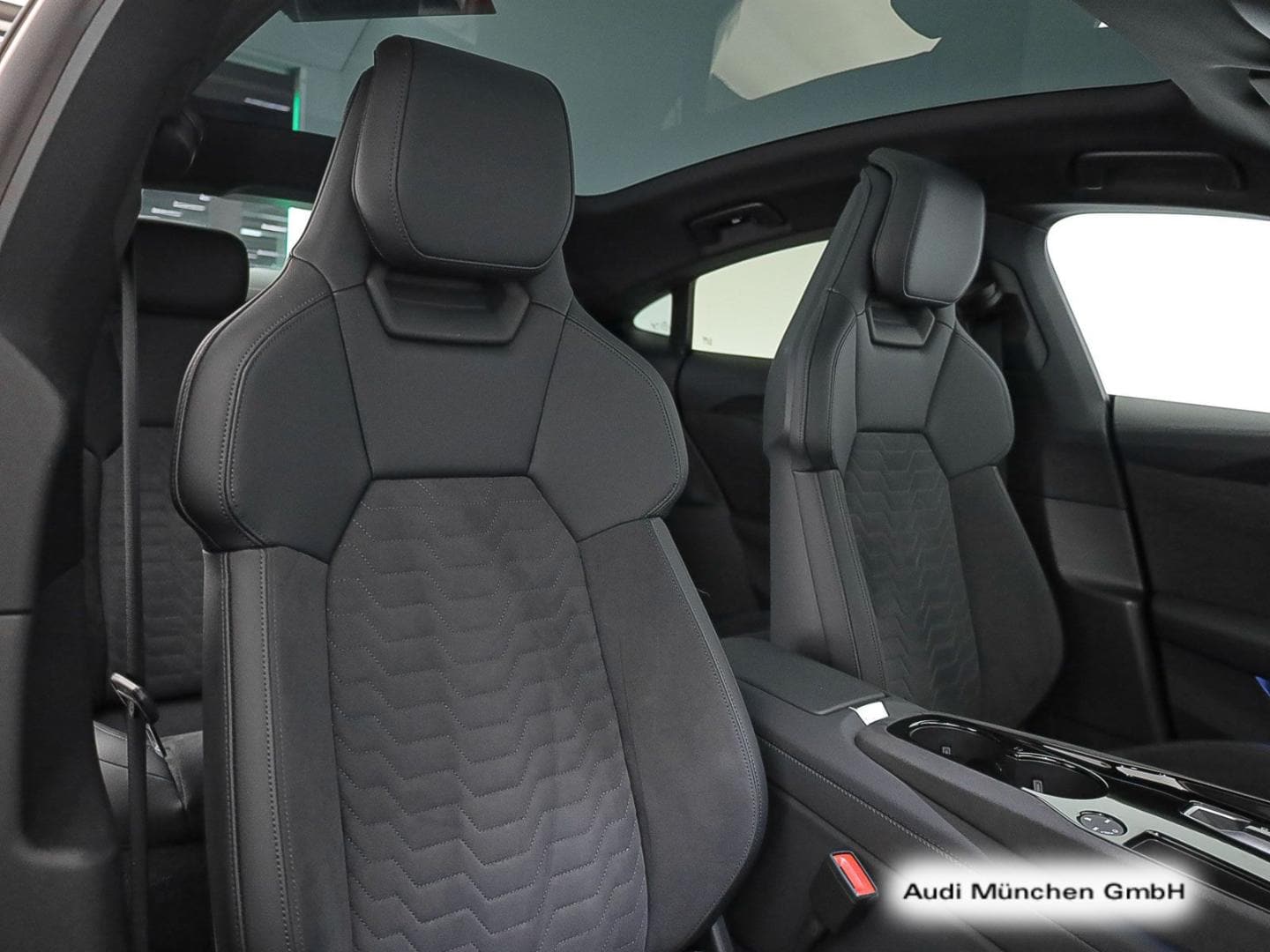 Bild über Audi e-tron GT e-tron quattro - für weitere Informationen kontaktieren Sie den Audi Partner