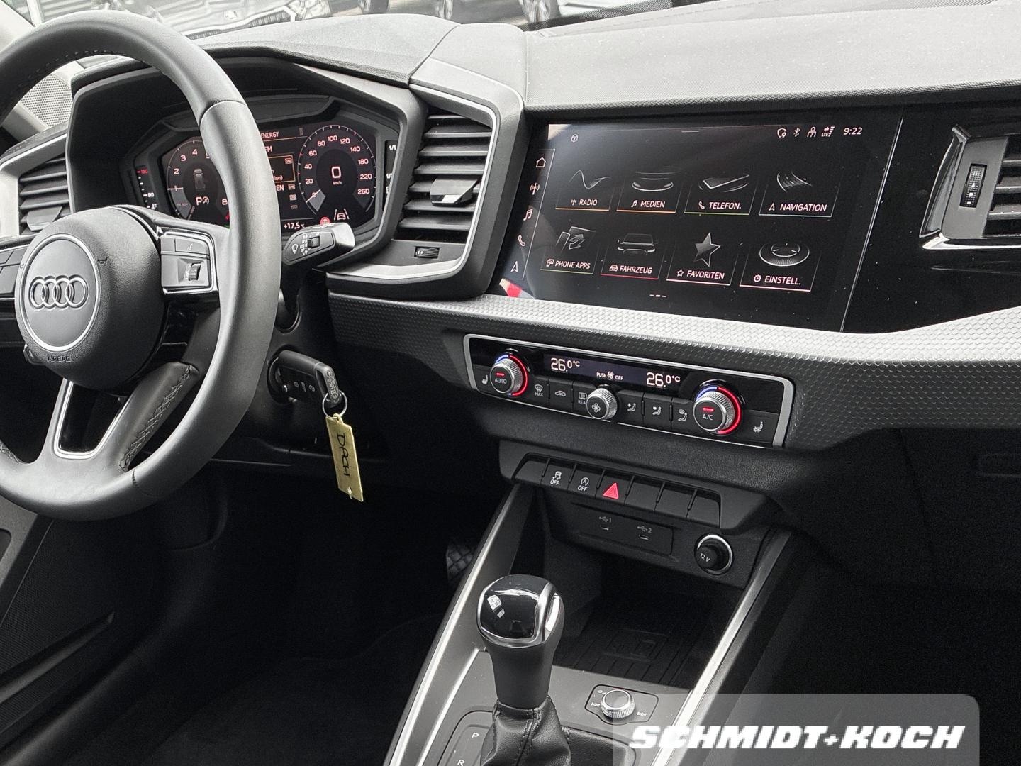 Bild über Audi A1 Sportback S line 25 TFSI S tronic - für weitere Informationen kontaktieren Sie den Audi Partner