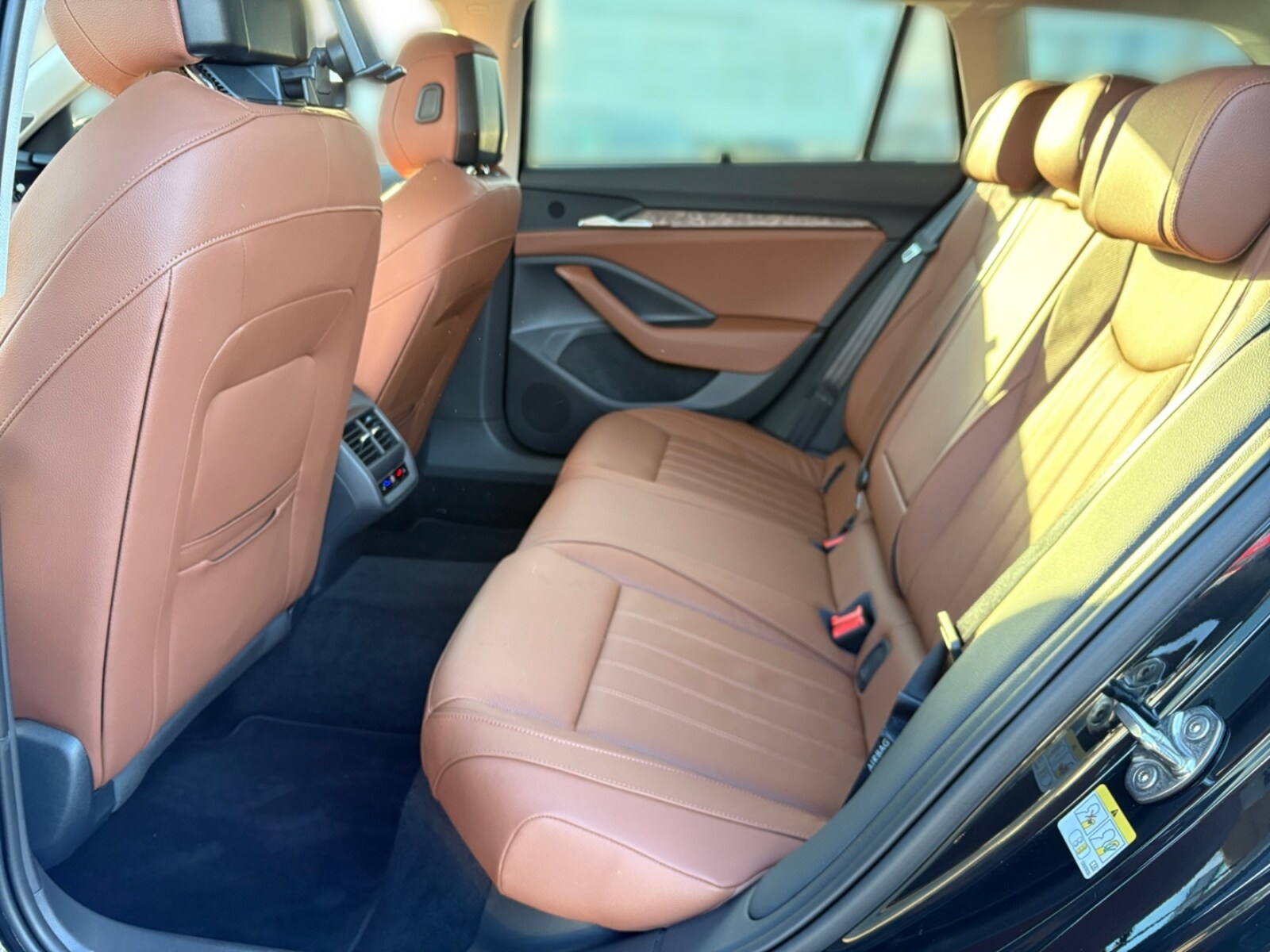 Škoda Superb Combi – Bild 9