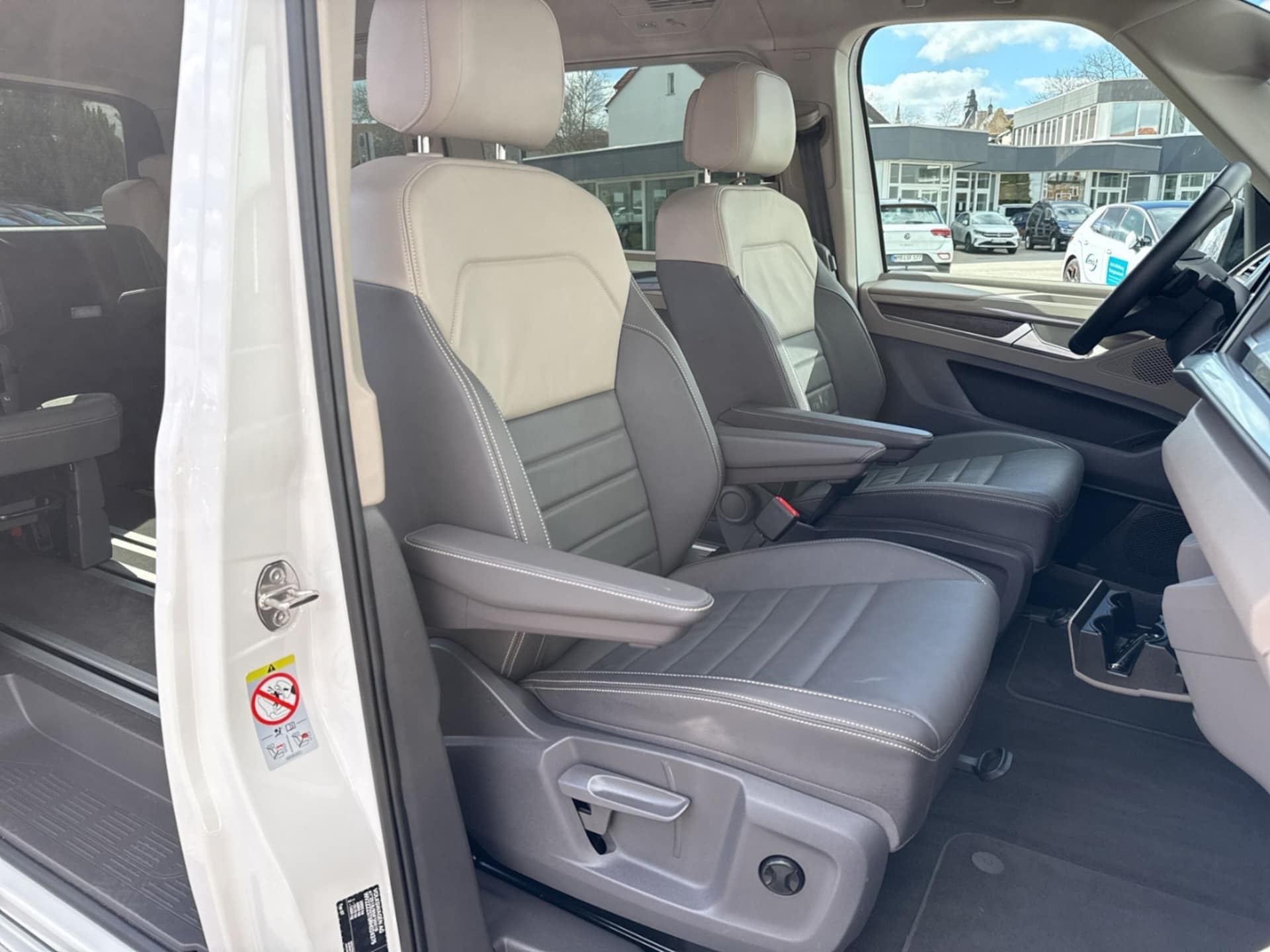 Volkswagen Multivan Langversion Style