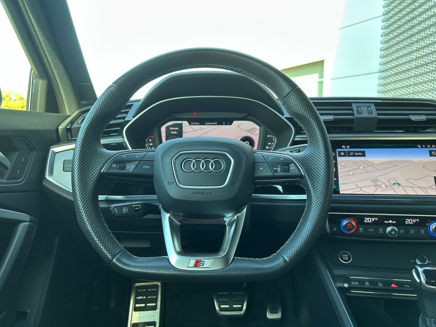 Bild über Audi Q3 Sportback 35 TFSI S tronic - für weitere Informationen kontaktieren Sie den Audi Partner