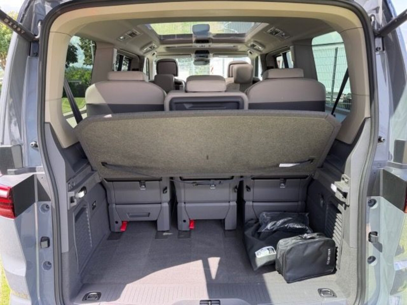 Volkswagen Multivan Langversion – Bild 16