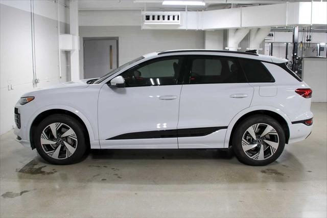 Used 2025 Audi Q6 e-tron Premium Plus with VIN WA124BGF4SA037823 for sale in Sugar Land, TX