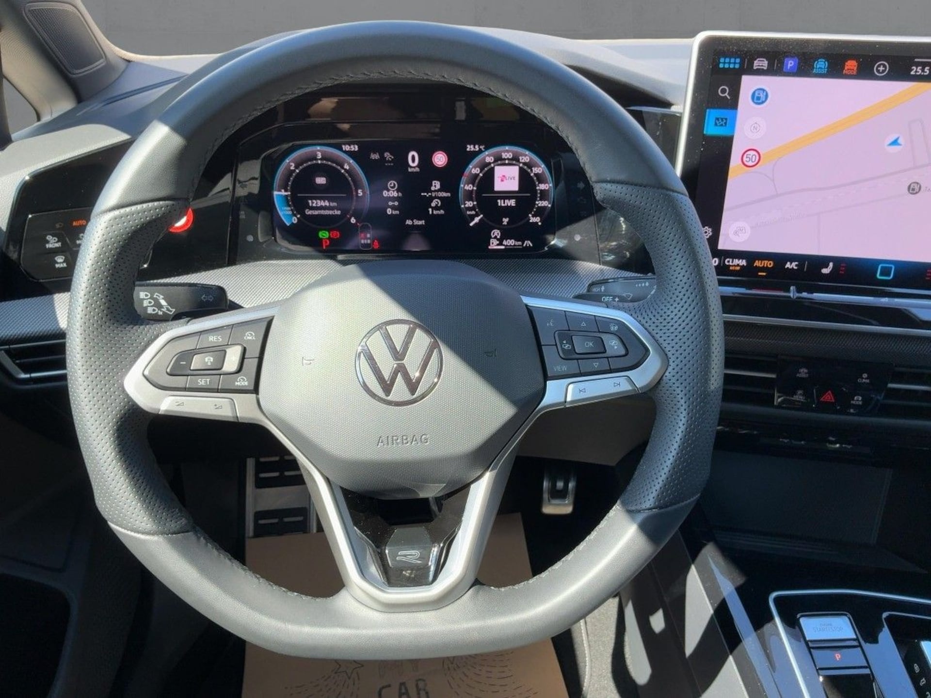Volkswagen Golf R-Line