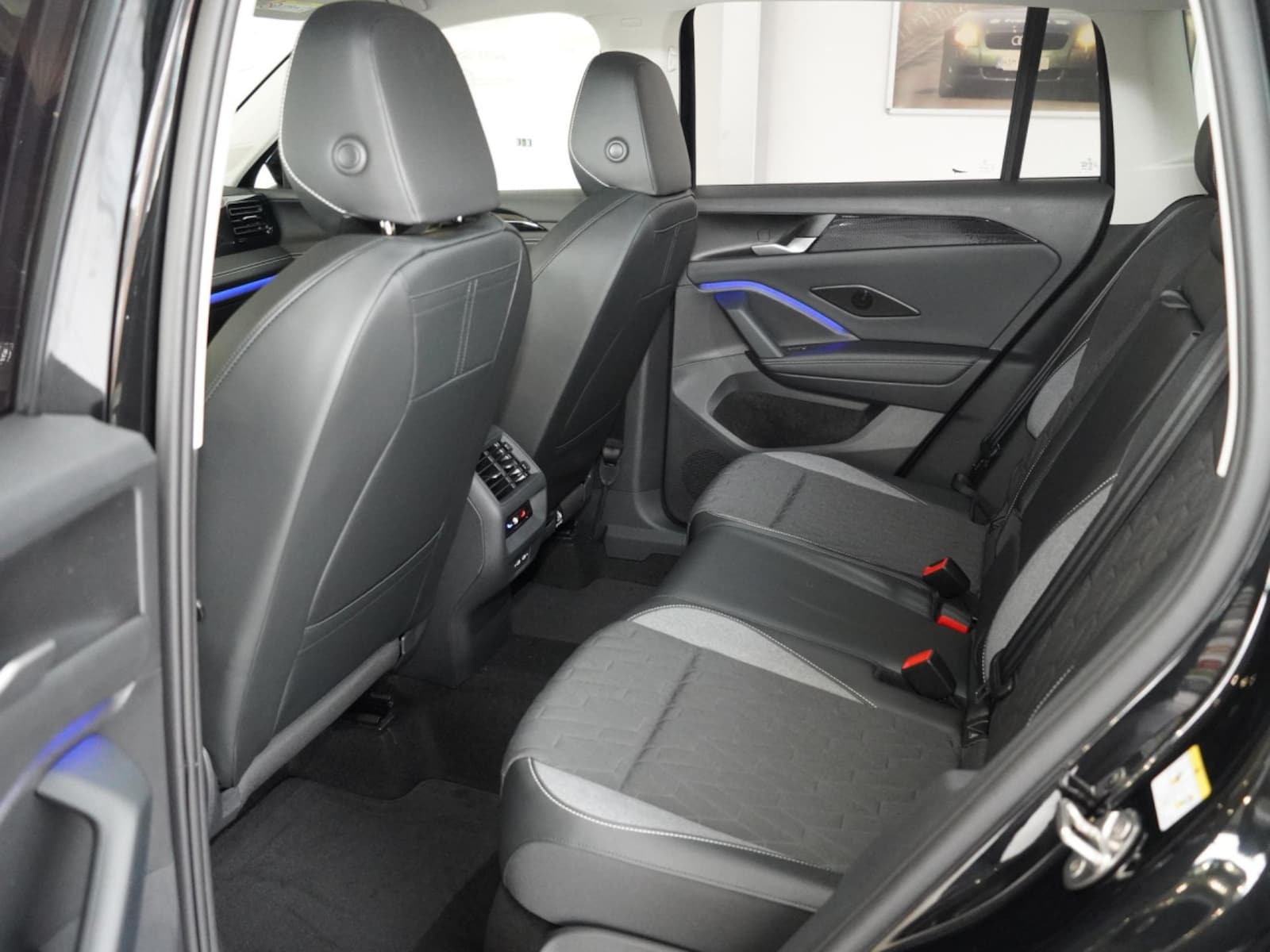 Volkswagen Tiguan – Bild 11