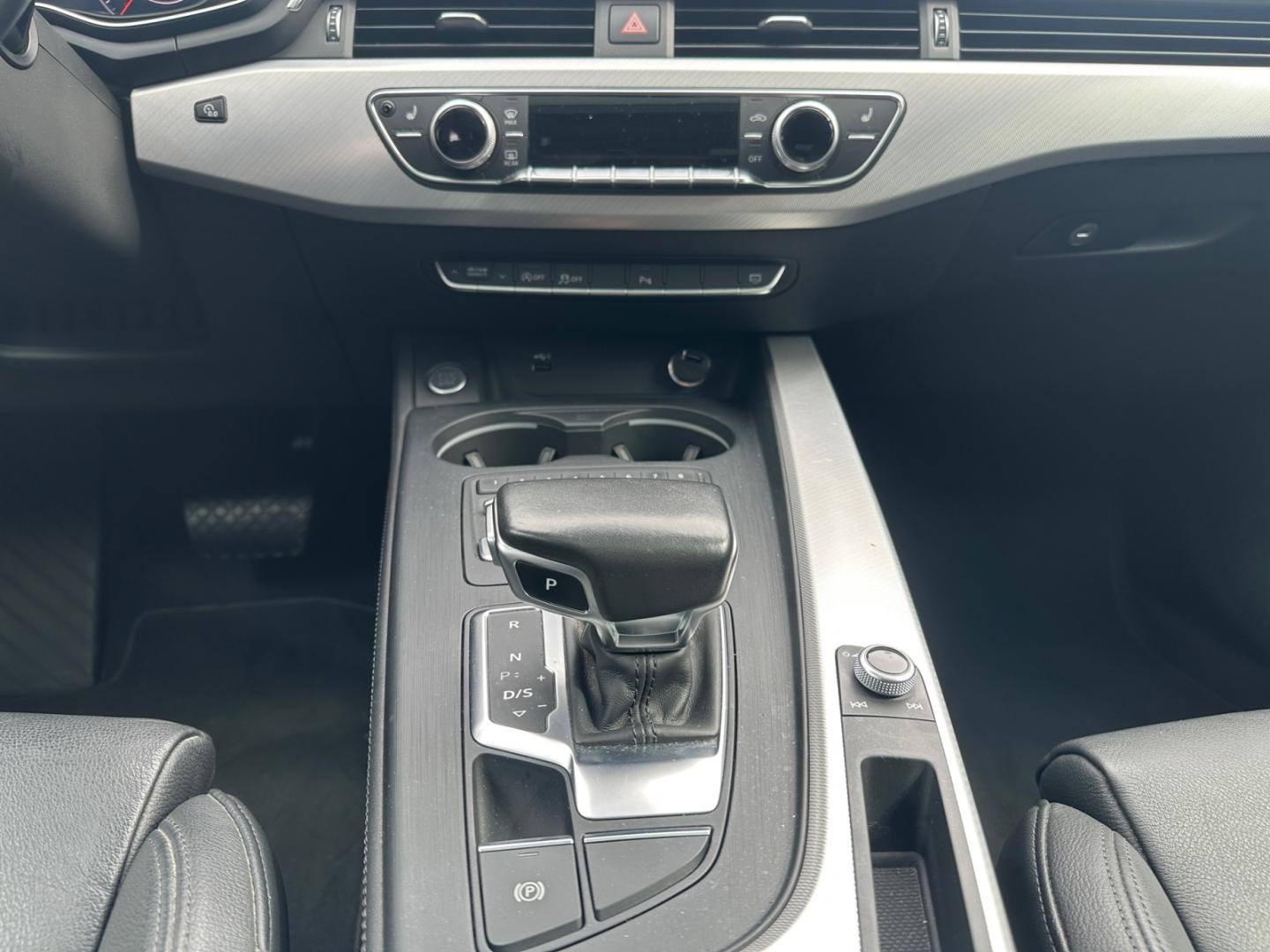 Image about Audi A5 Sportback Design Luxe 40 TFSI 140 kW (190 ch) S tronic