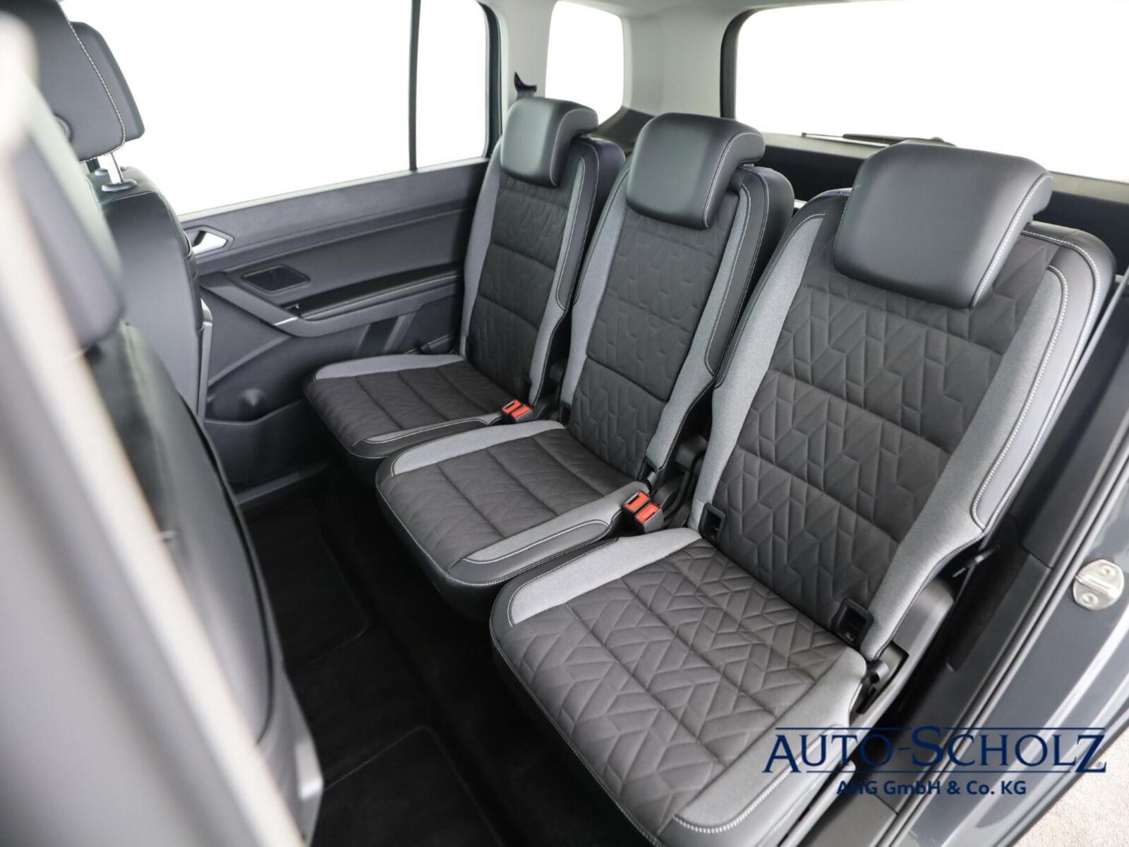 Volkswagen Touran – Bild 9