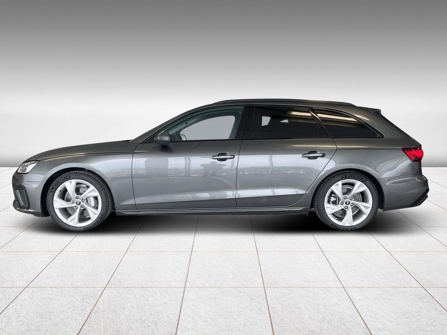 Image about Audi A4 Avant S line 40 TDI S tronic