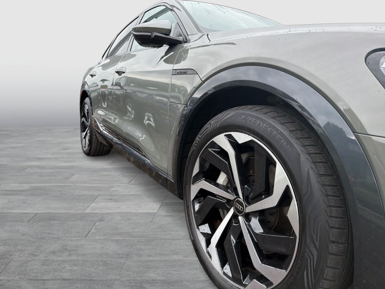 Audi Q8 Sportback e-tron – Bild 14