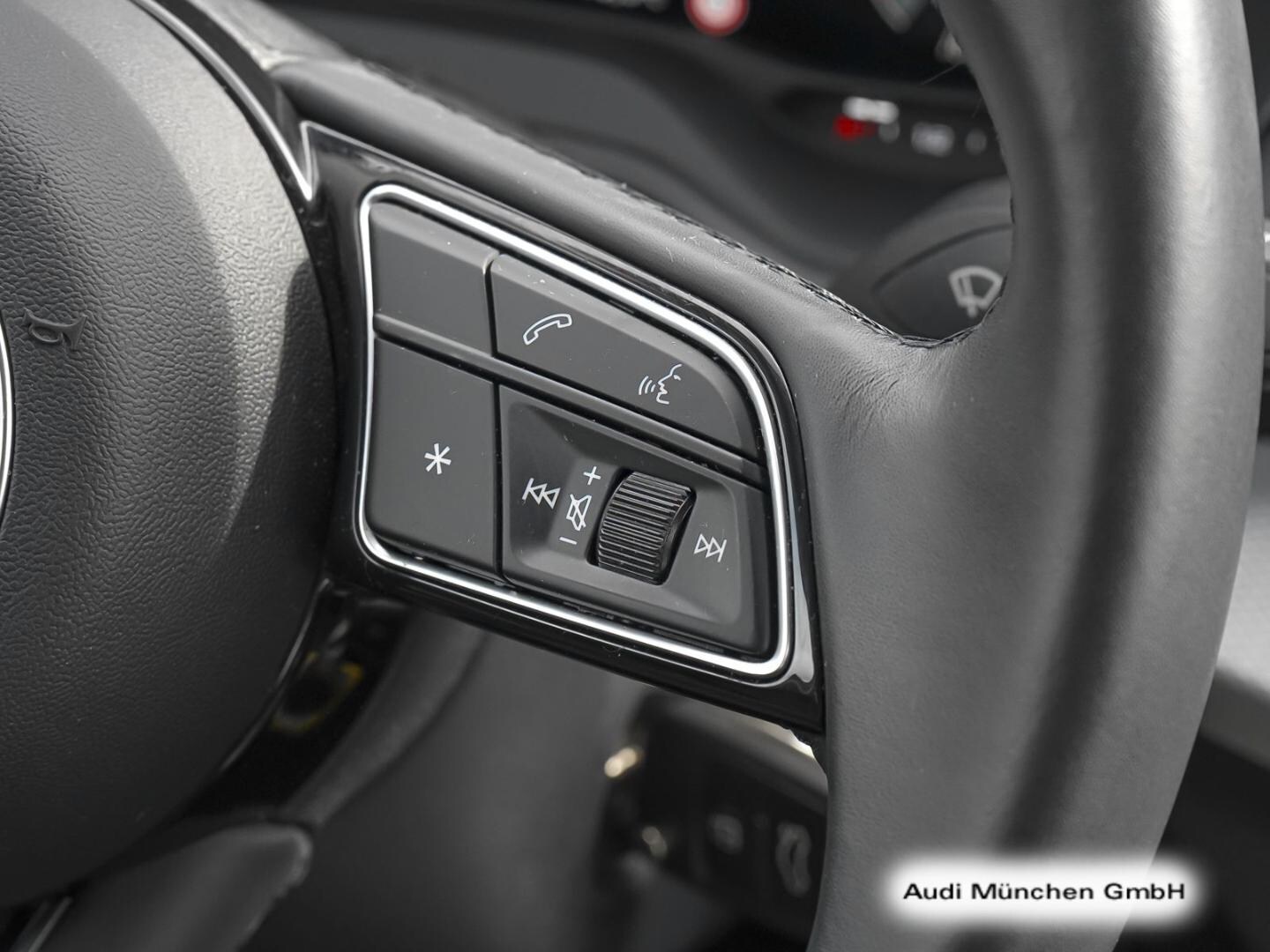 Bild über Audi Q2 35 TFSI S tronic - für weitere Informationen kontaktieren Sie den Audi Partner