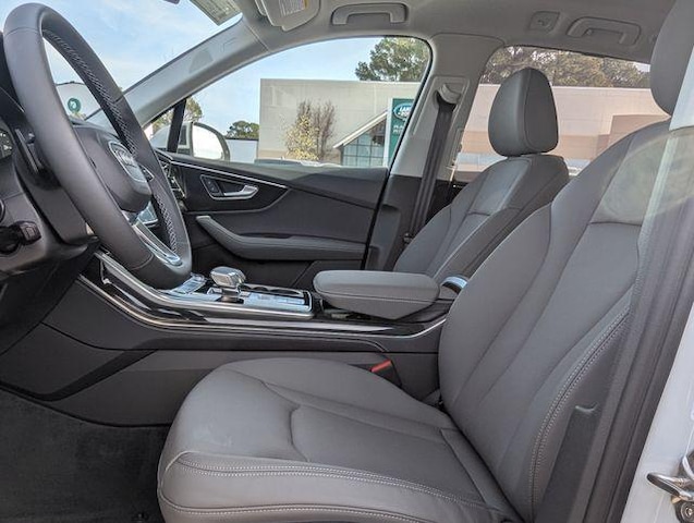 2026 Audi Q7 Premium Plus - Photo 11