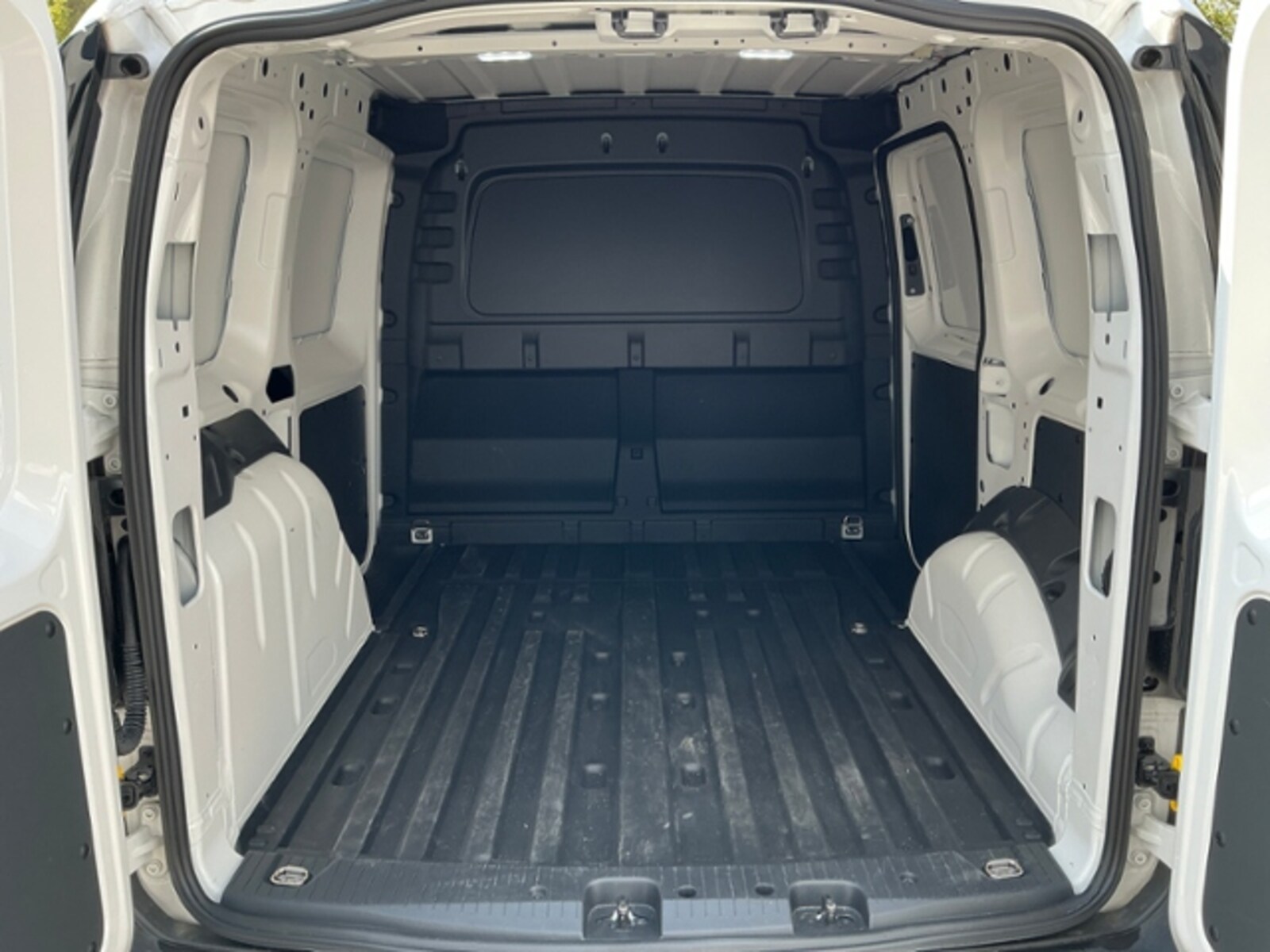 Volkswagen Caddy Cargo – Bild 6