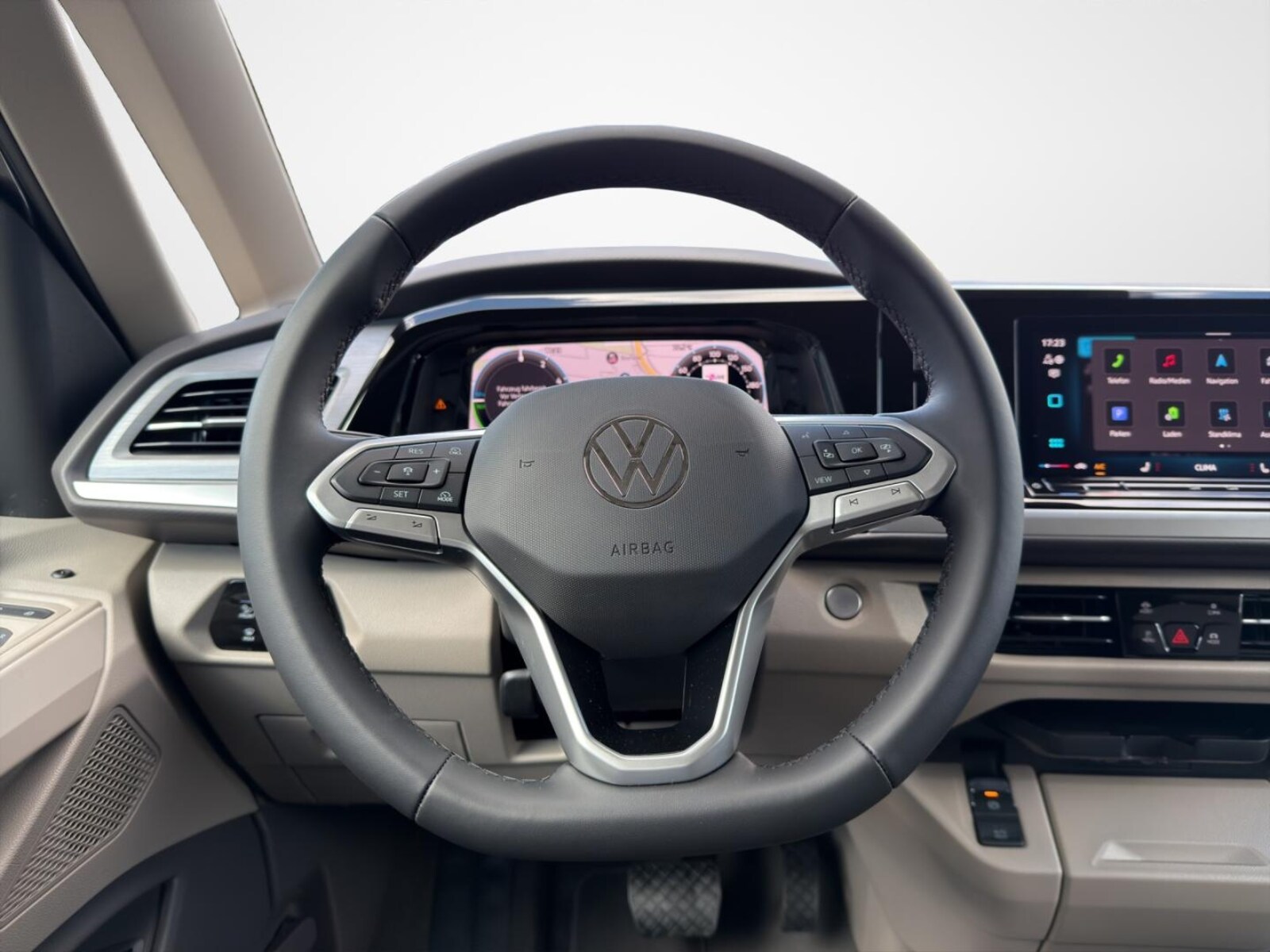 Volkswagen Multivan Langversion – Bild 10