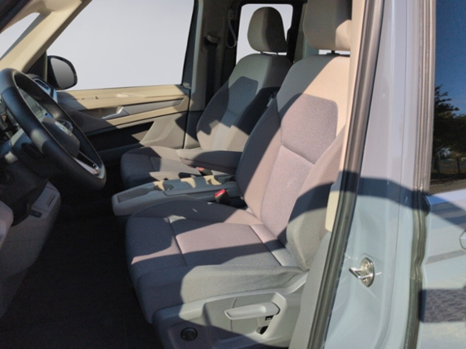 Volkswagen Multivan Langversion – Bild 11