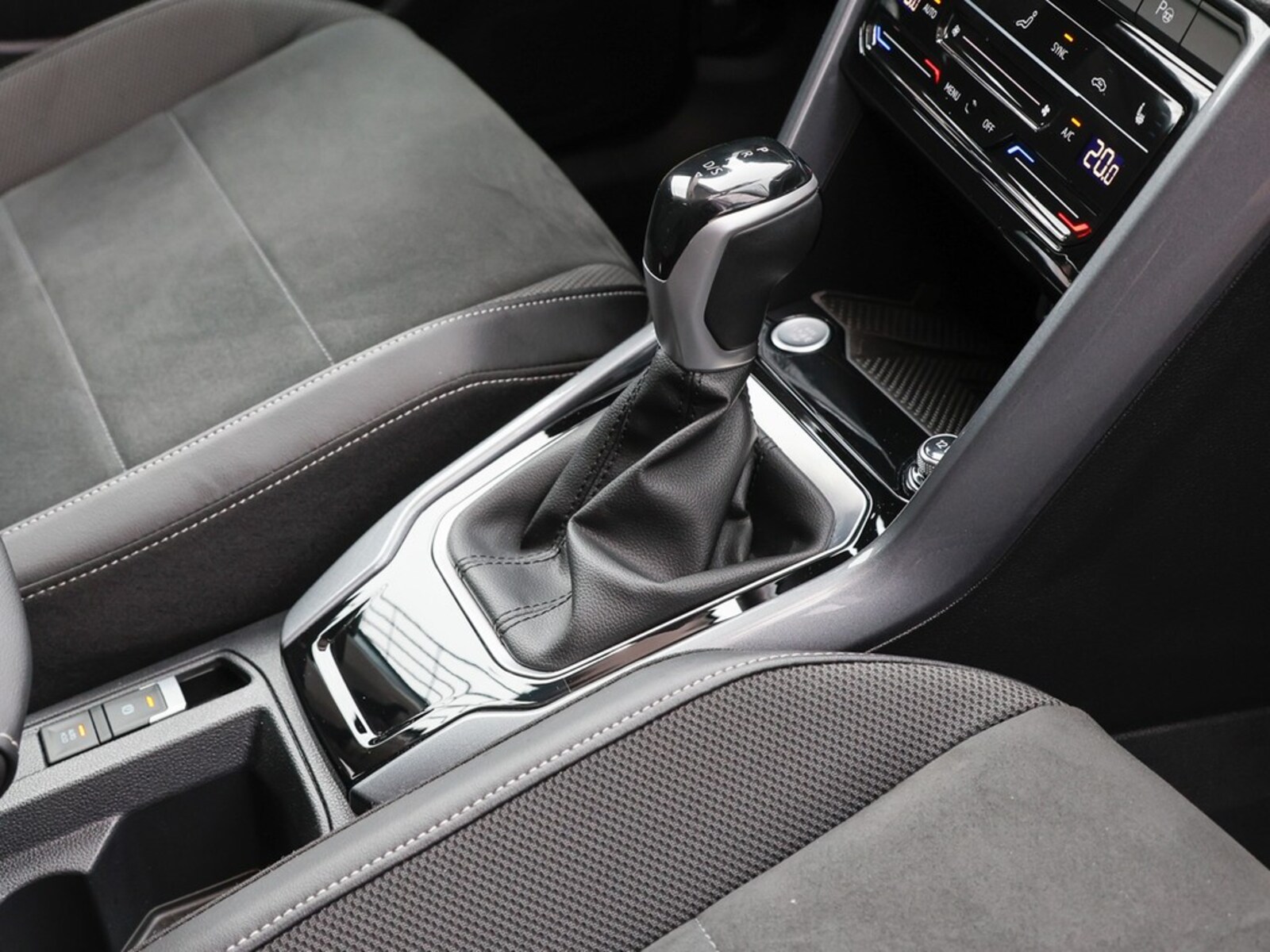 Volkswagen T-Roc – Bild 9