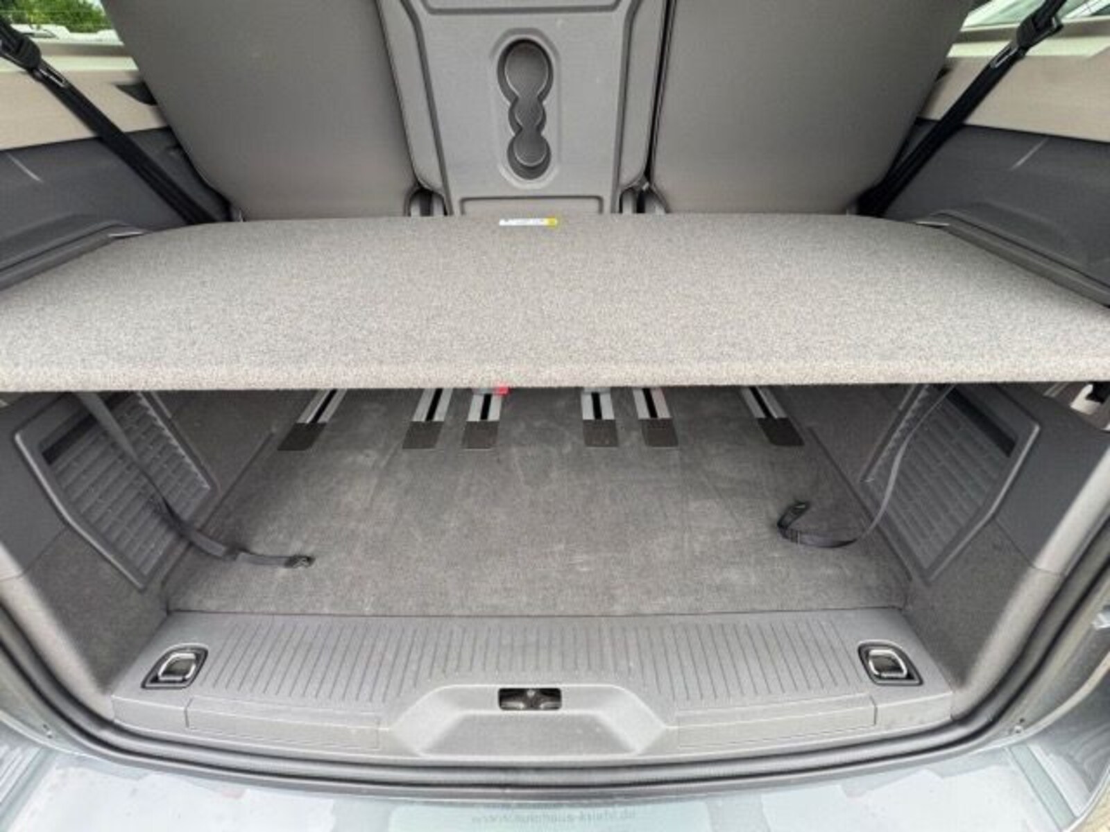 Volkswagen Multivan Langversion – Bild 16