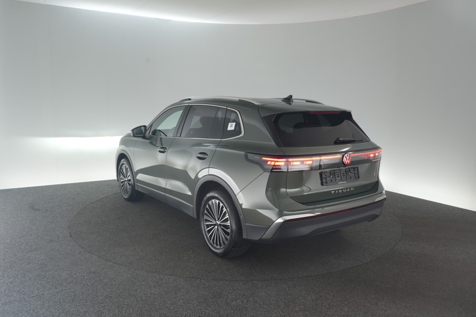Volkswagen Tiguan – Bild 9