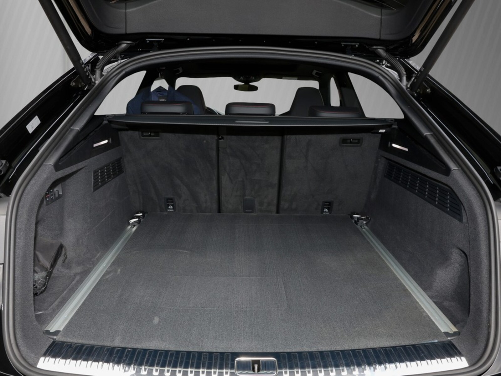 Audi Q8 – Bild 13