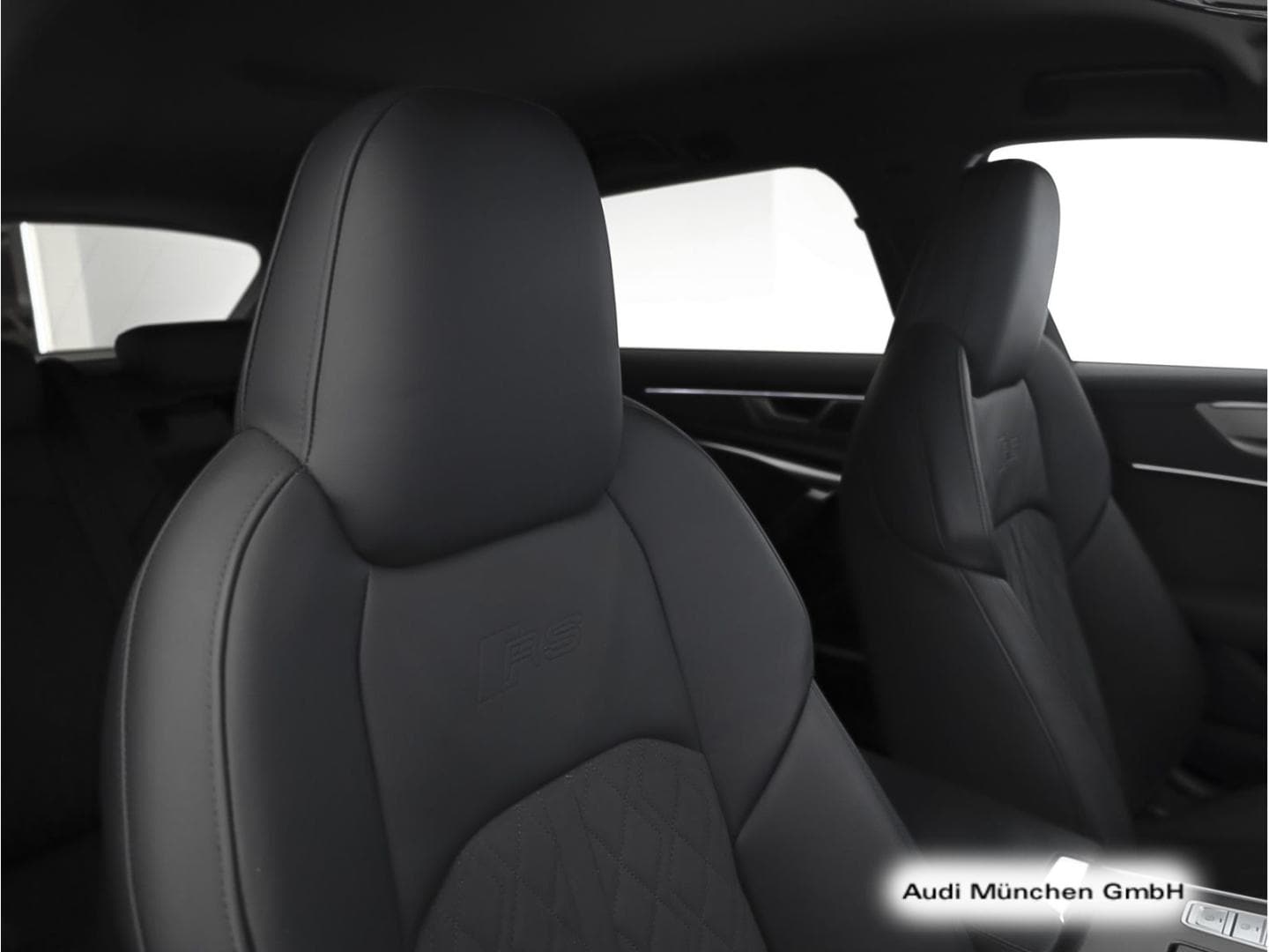 Bild über Audi RS 6 Avant TFSI quattro tiptronic - für weitere Informationen kontaktieren Sie den Audi Partner