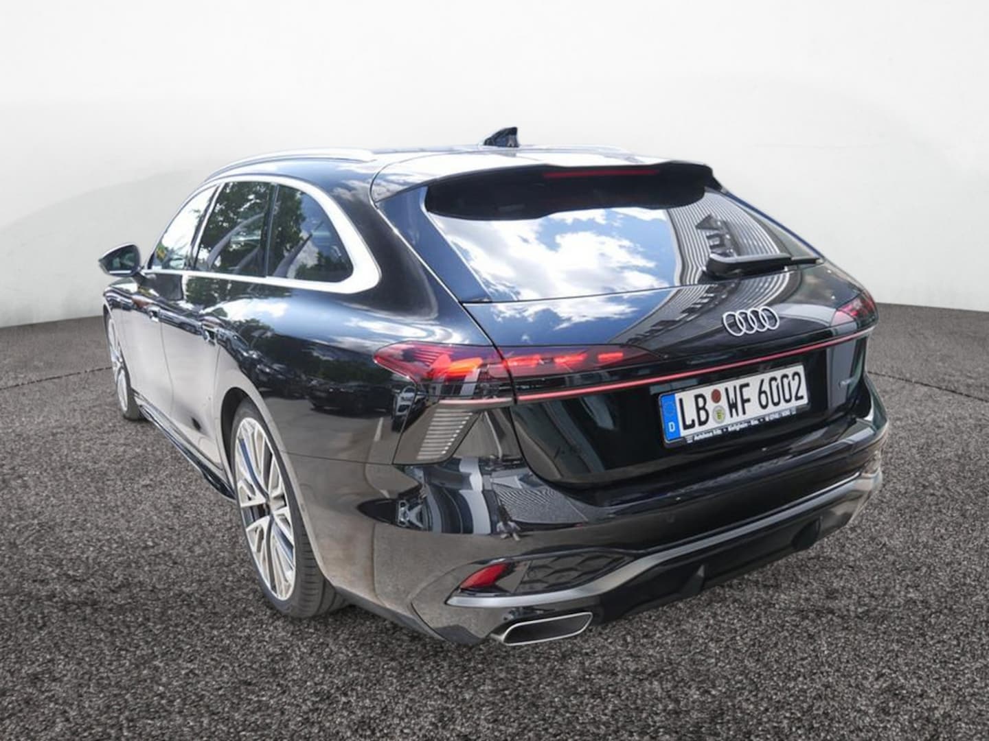 Bild über Audi A6 Avant TFSI quattro 270 kW S tronic - für weitere Informationen kontaktieren Sie den Audi Partner