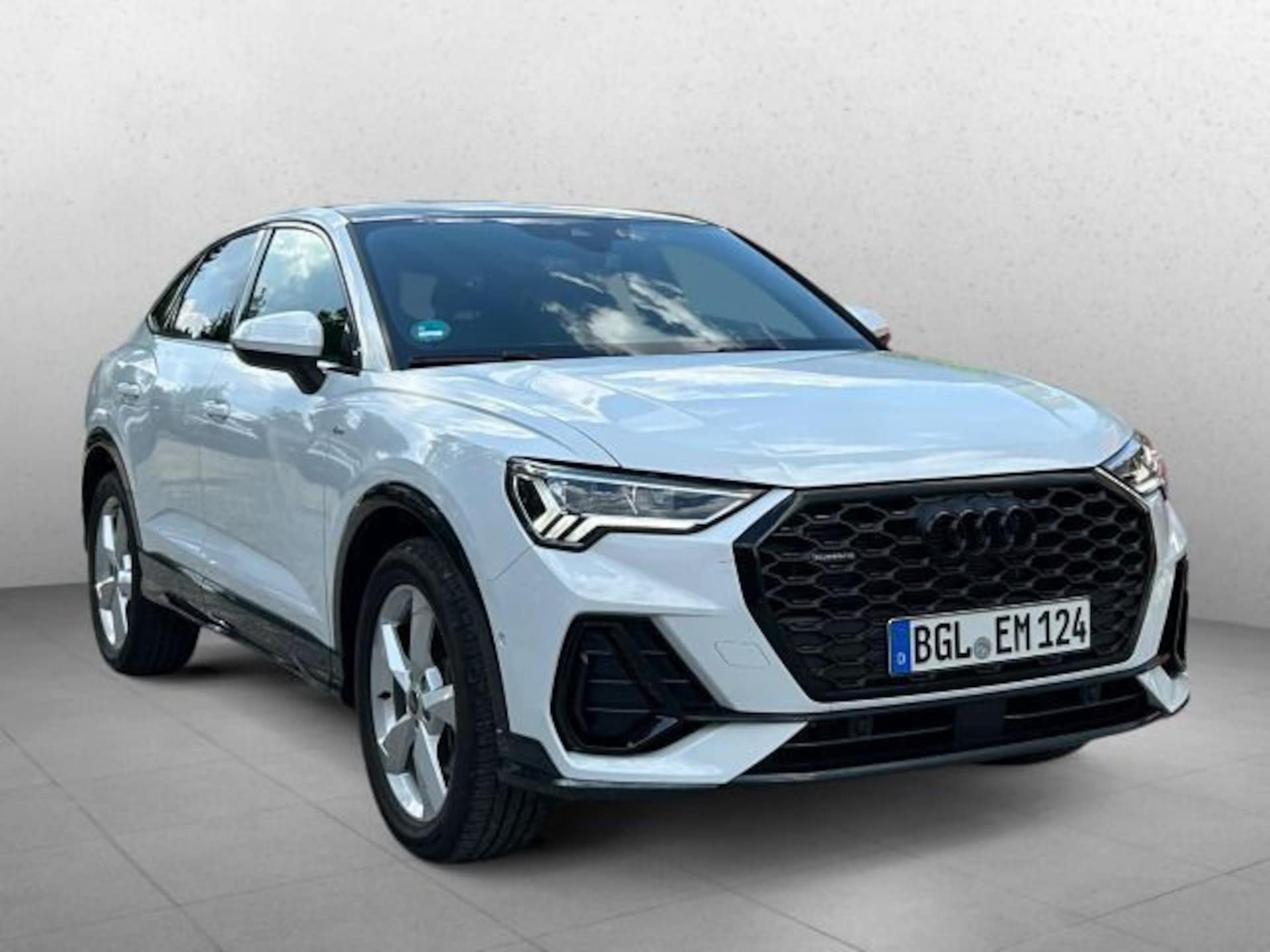 Audi Q3 Sportback S line