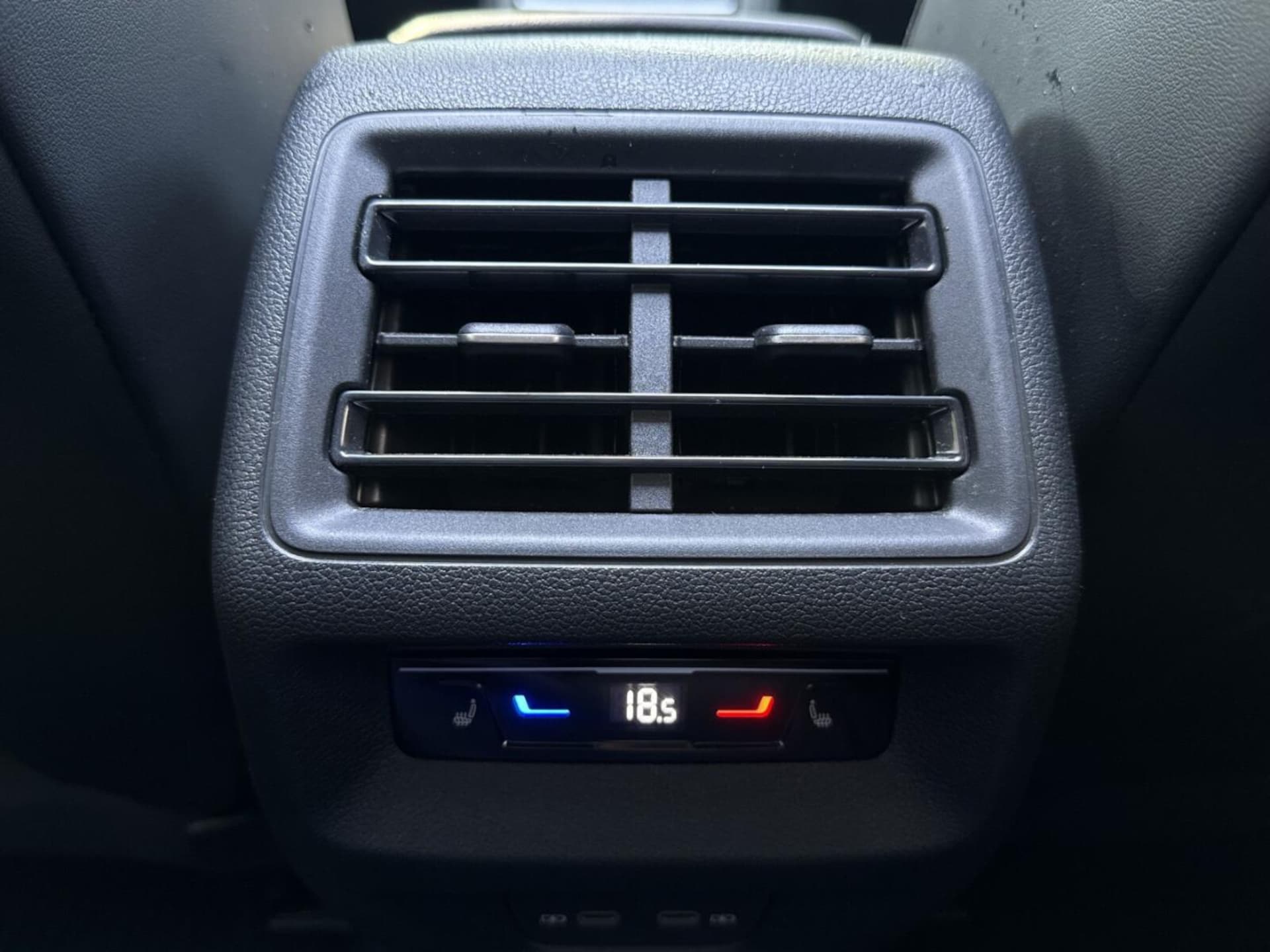 Volkswagen Tayron R-Line Plus
