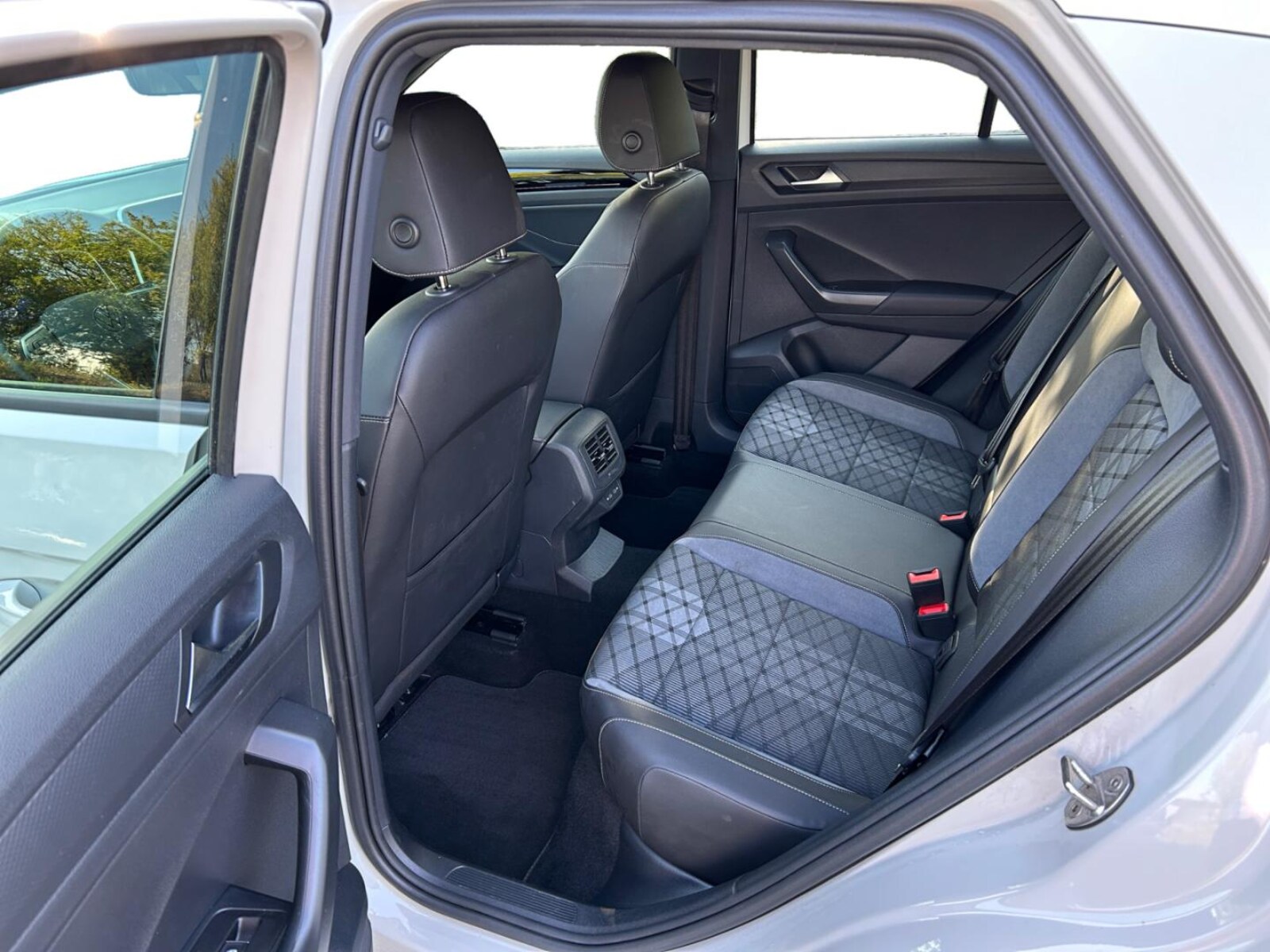 Volkswagen T-Roc – Bild 10