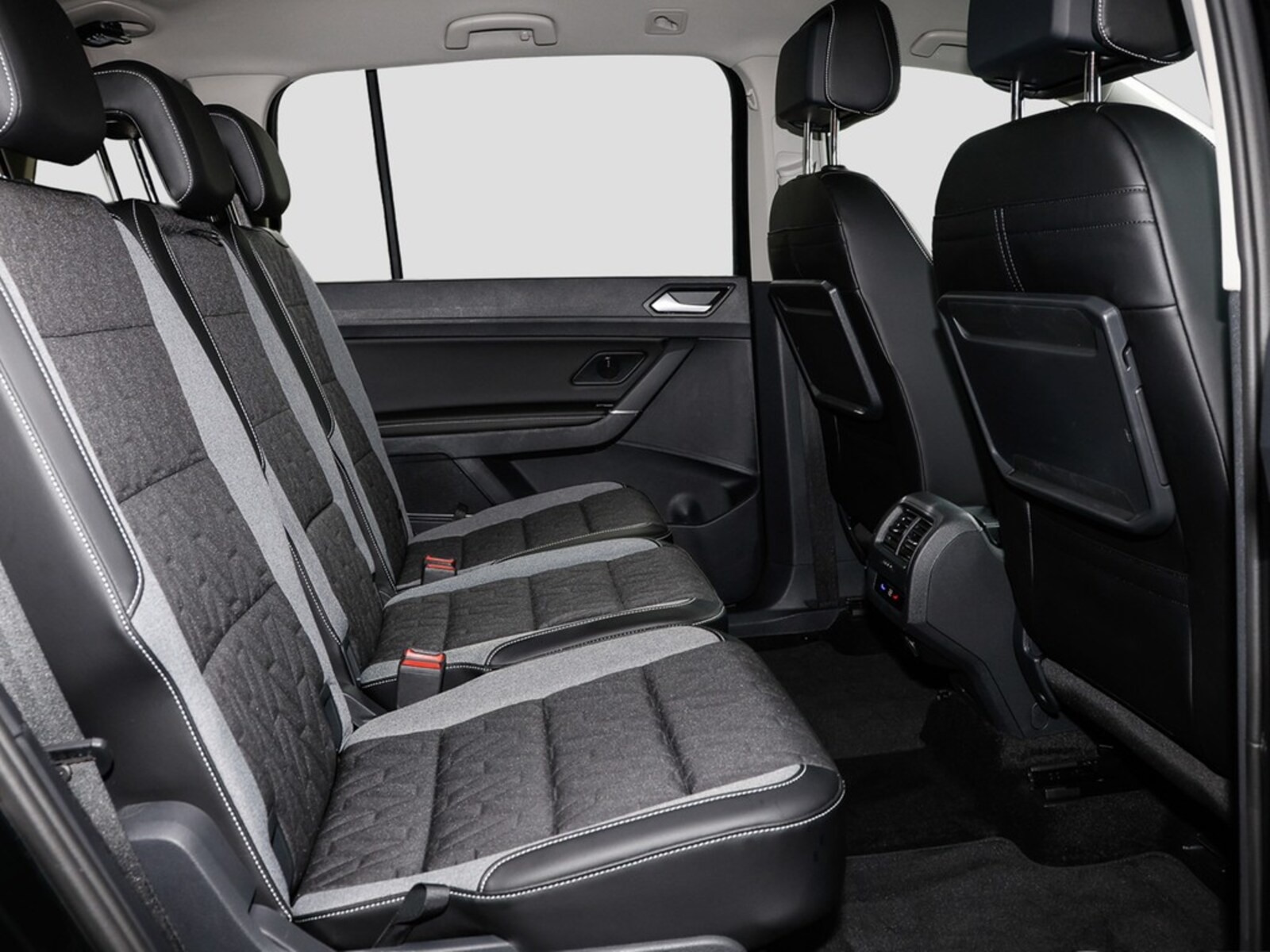Volkswagen Touran – Bild 11