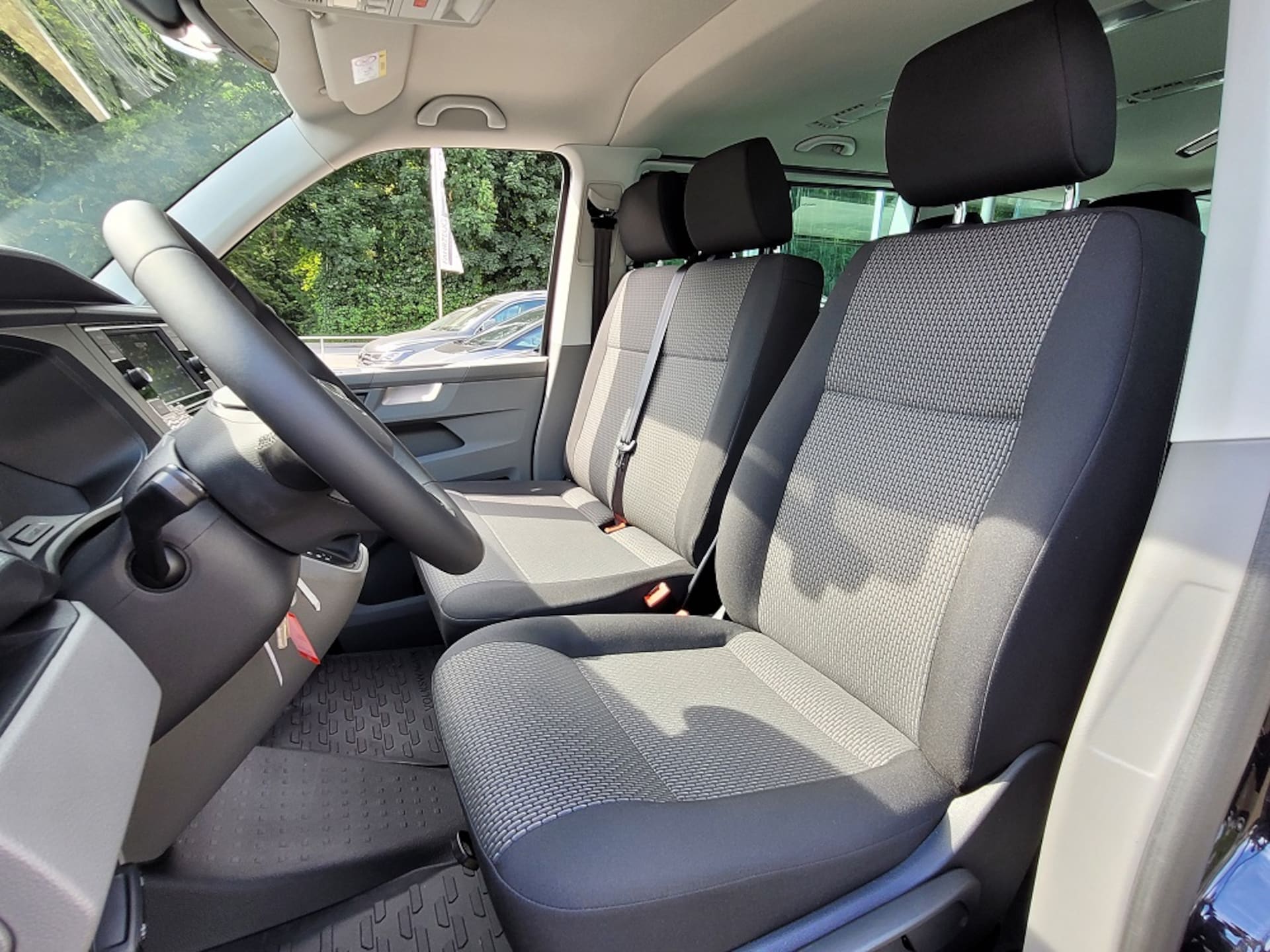 Volkswagen T6.1 Caravelle kurzer Radstand Trendline