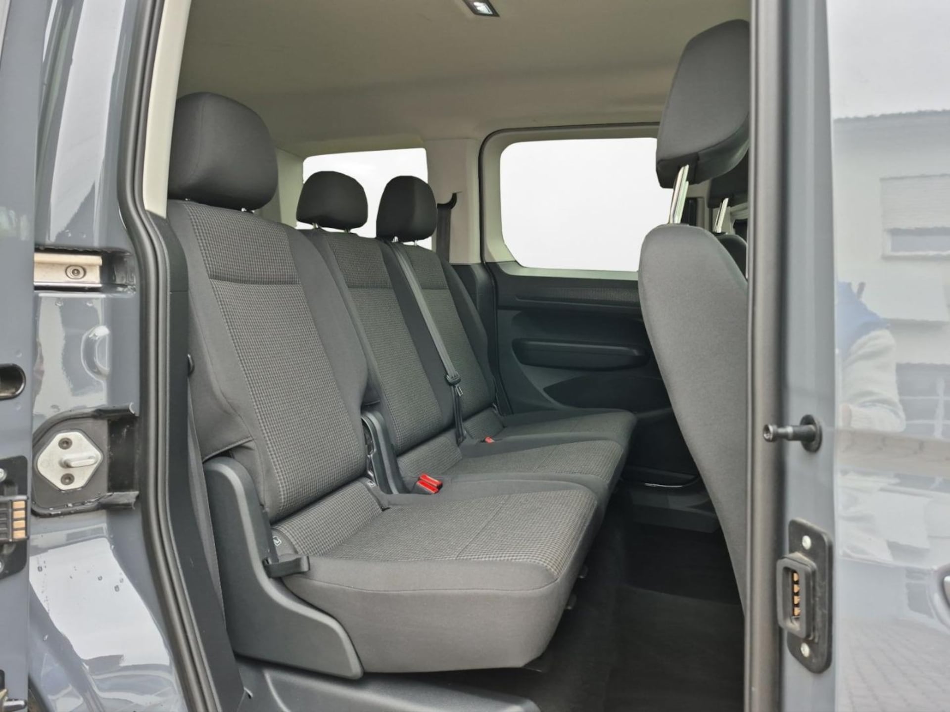 Volkswagen Caddy Basis-Modell