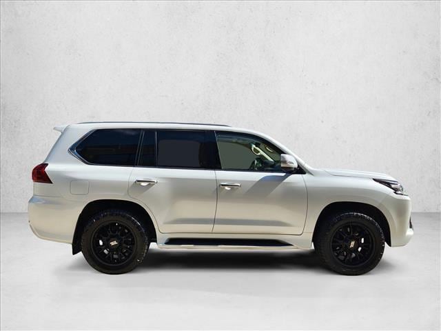 2016 Lexus LX 570