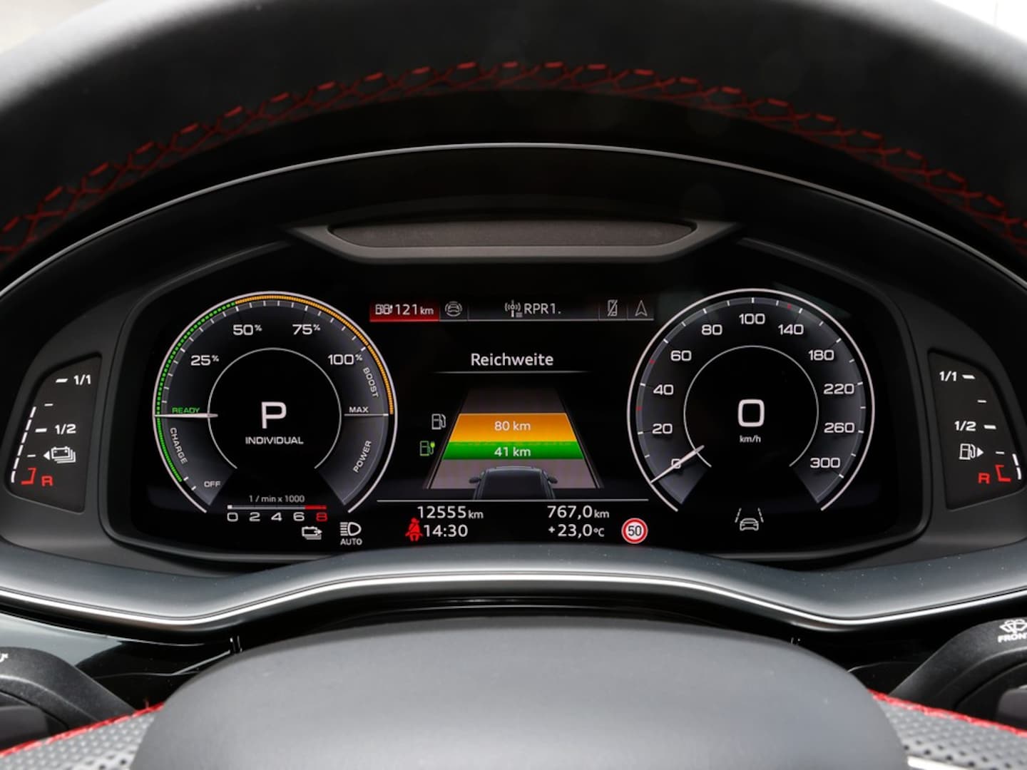 Bild über Audi Q8 SUV TFSI e S line business TFSI e quattro 360 kW tiptronic - für weitere Informationen kontaktieren Sie den Audi Partner