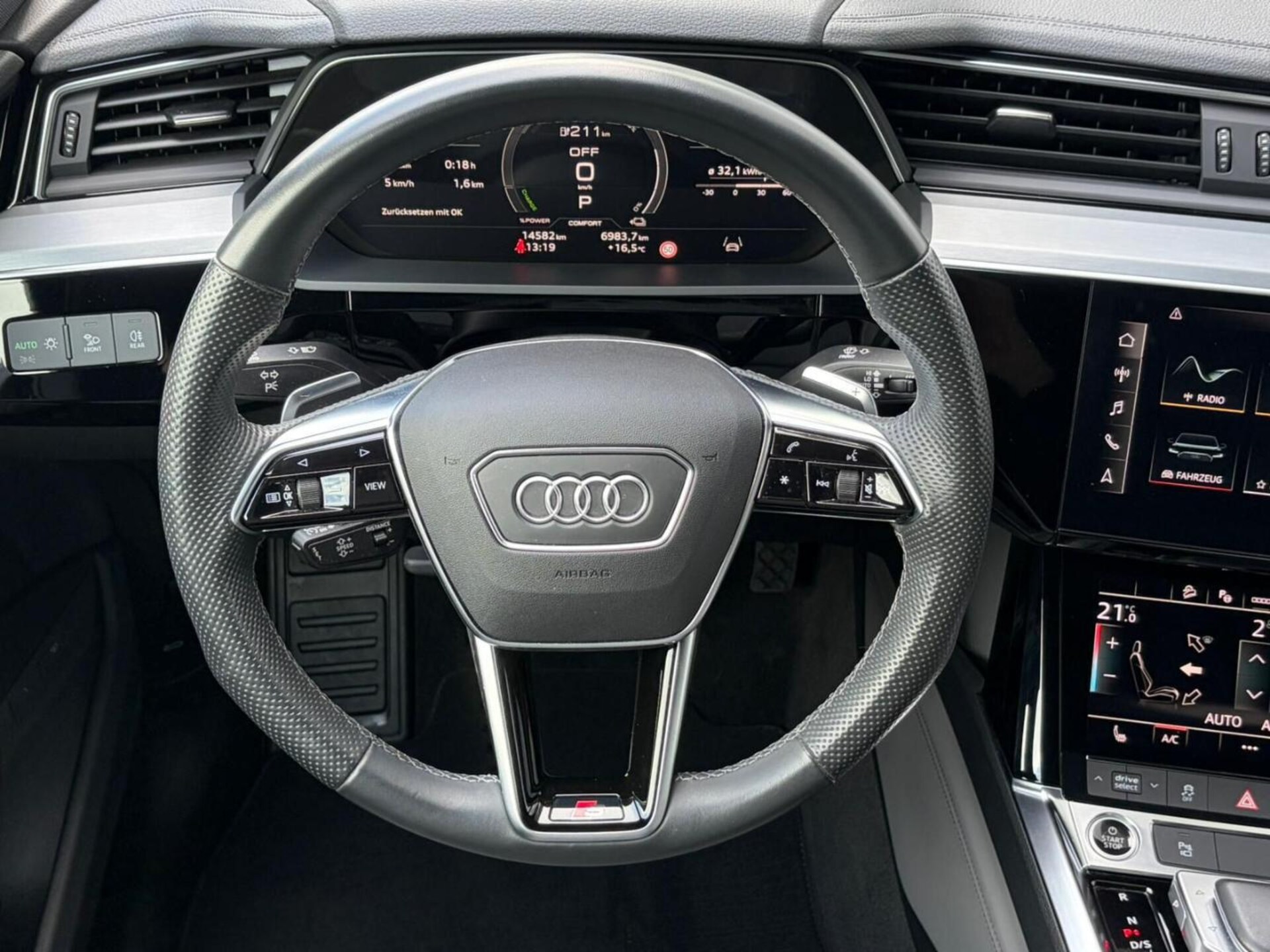 Audi e-tron Sportback advanced