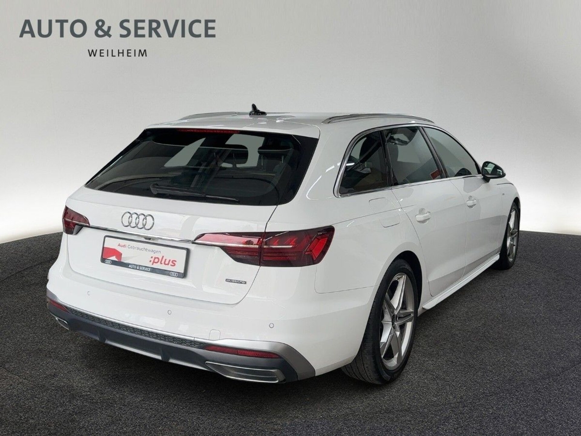 Audi A4 Avant S line