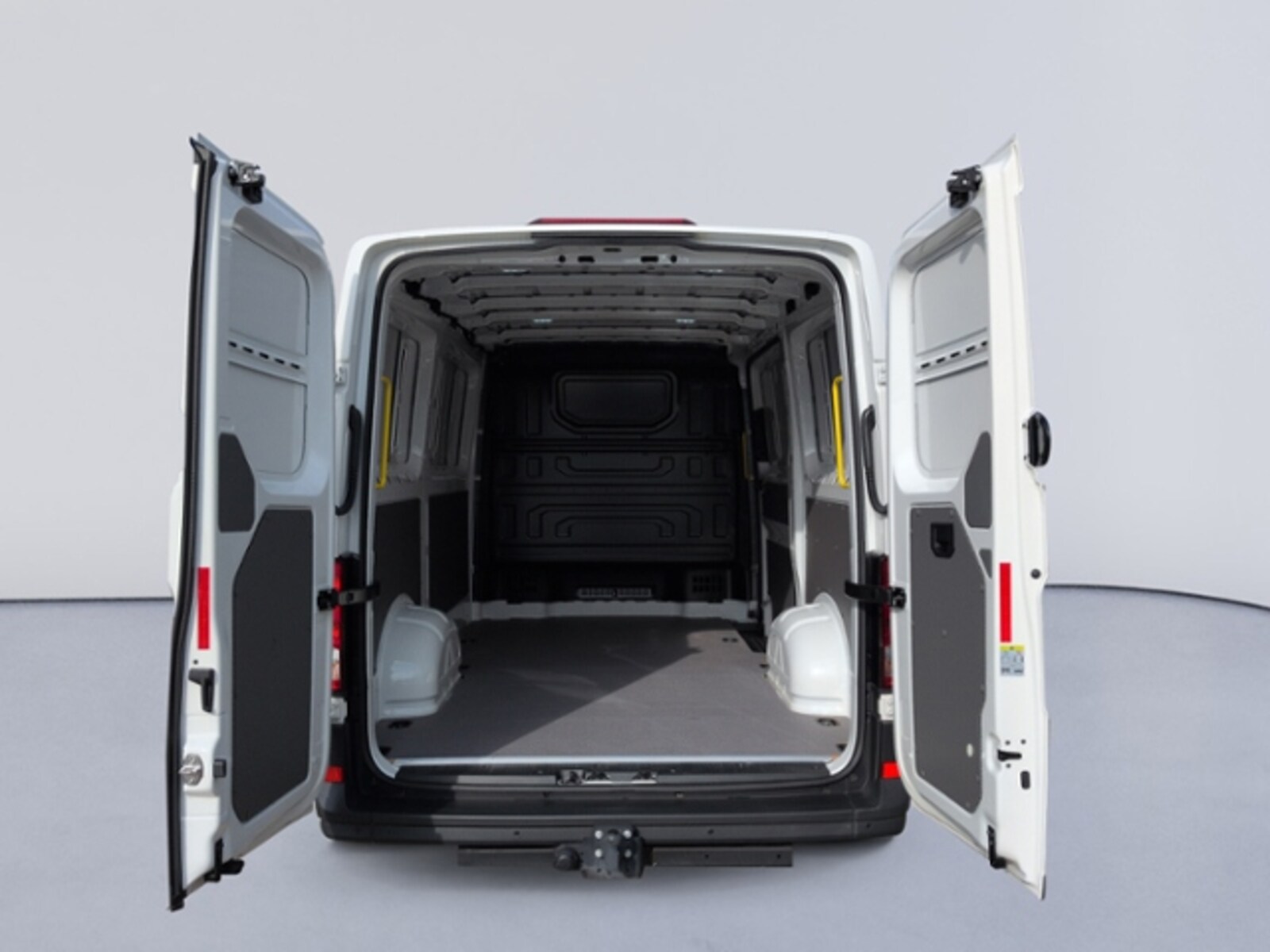 Volkswagen Crafter Kasten mittlerer Radstand – Bild 16