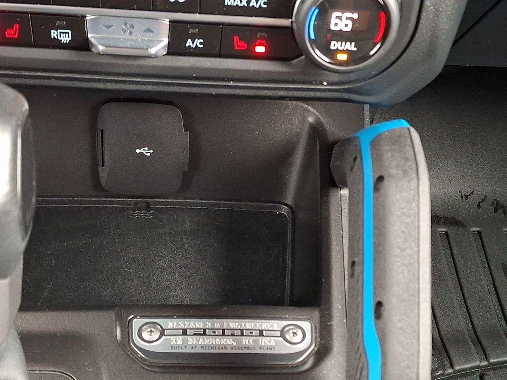 2023 Ford Bronco 4-Door Outer Banks - Photo 24
