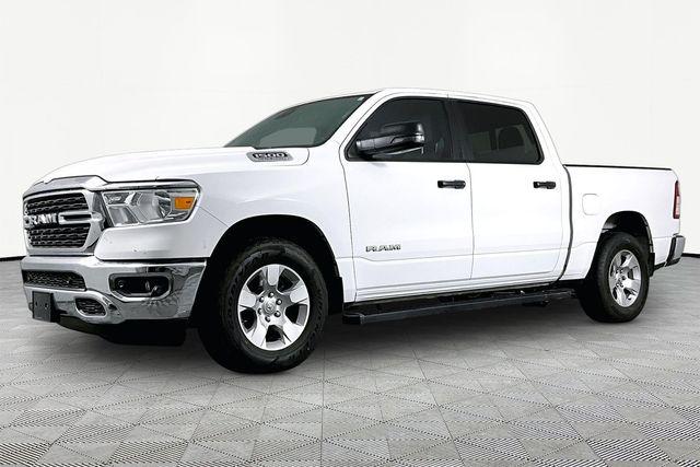 2023 RAM 1500 Big Horn/Lone Star 4x4 Crew Cab 5'7's photo