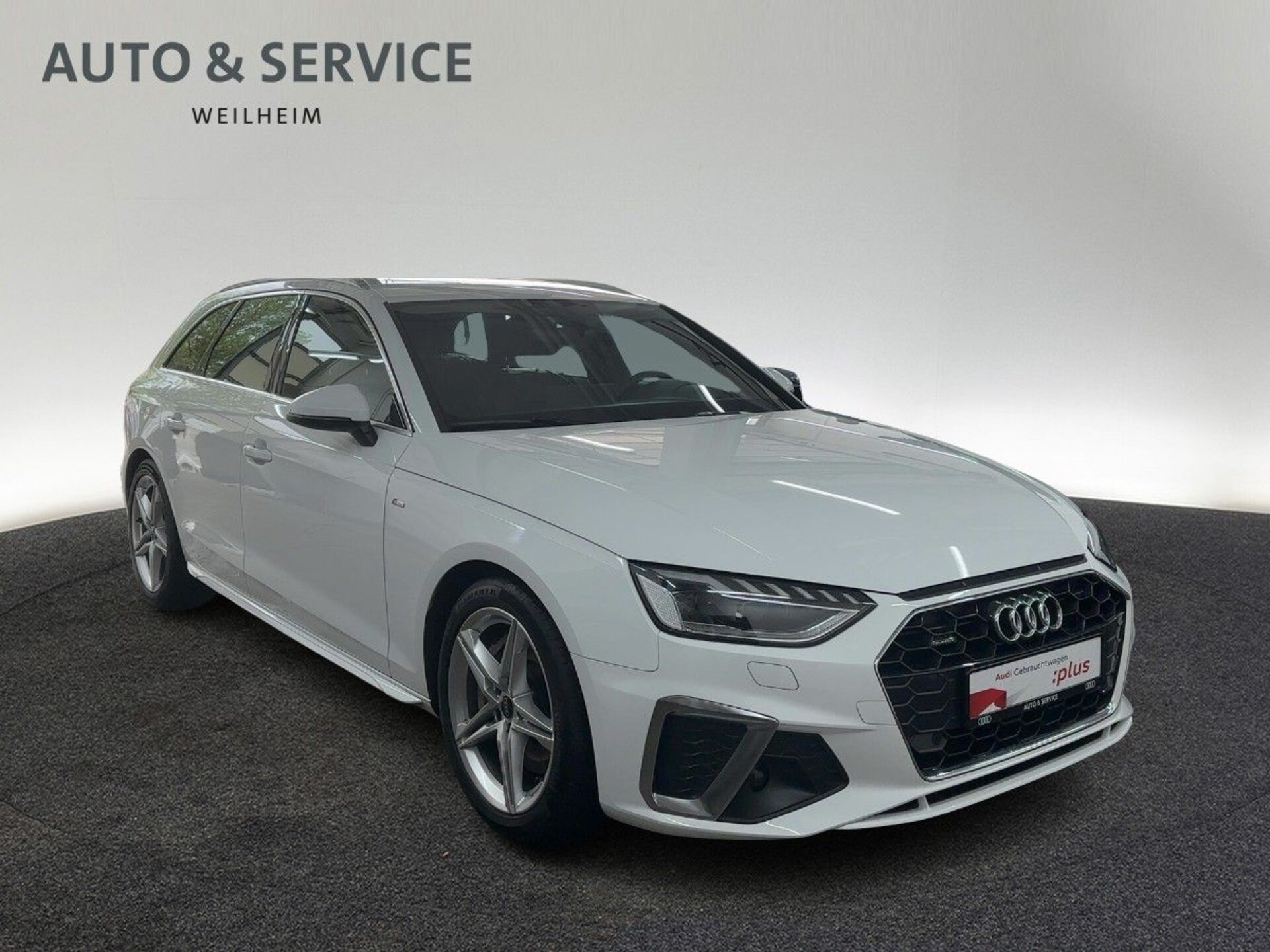 Audi A4 Avant S line