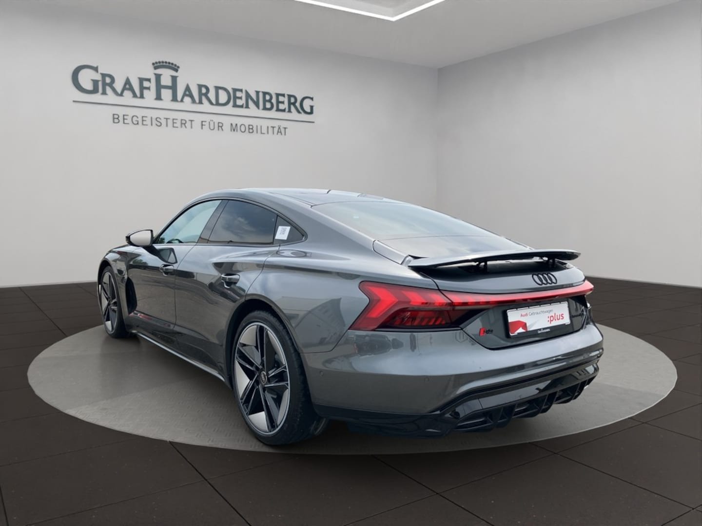 Bild über Audi RS e-tron GT e-tron quattro - für weitere Informationen kontaktieren Sie den Audi Partner