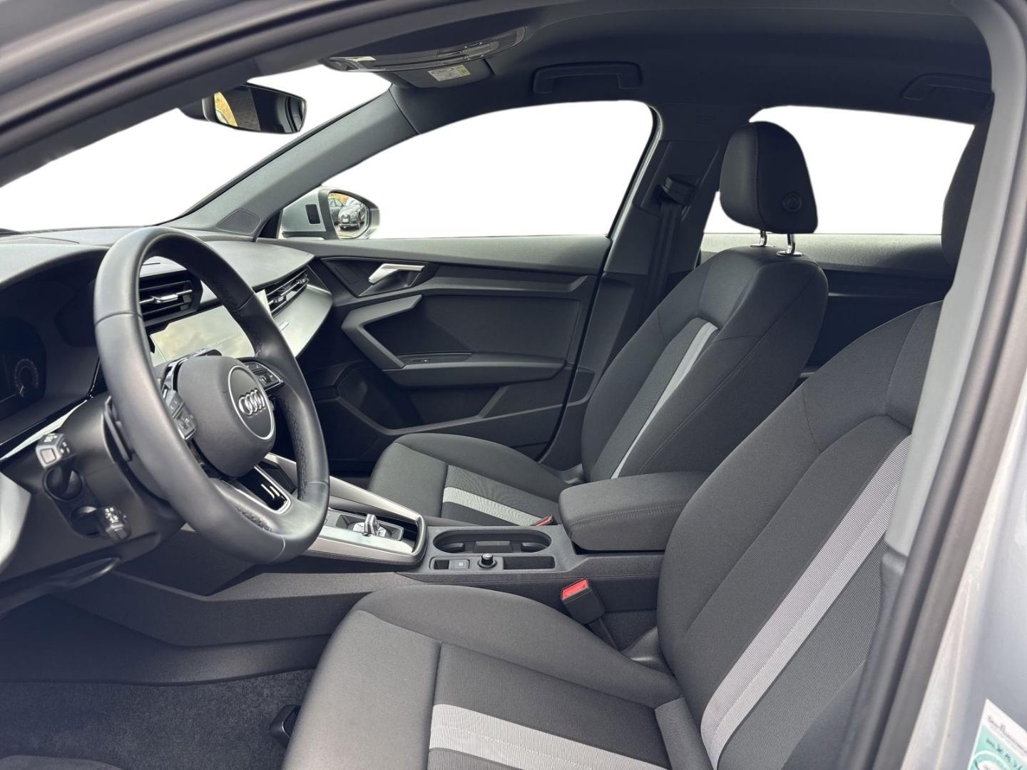 Bild über Audi A3 Sportback TFSI e 40 TFSI e S tronic - für weitere Informationen kontaktieren Sie den Audi Partner